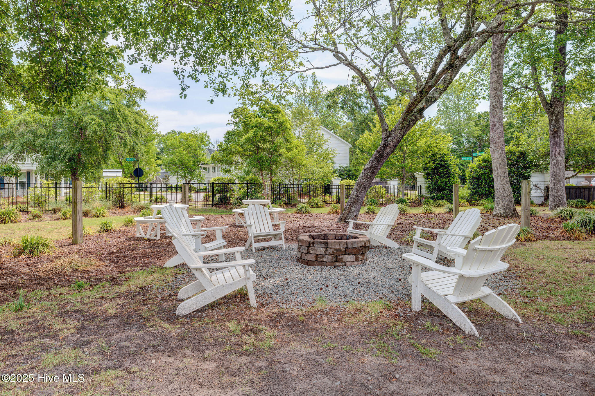 7128 Maple Leaf Drive