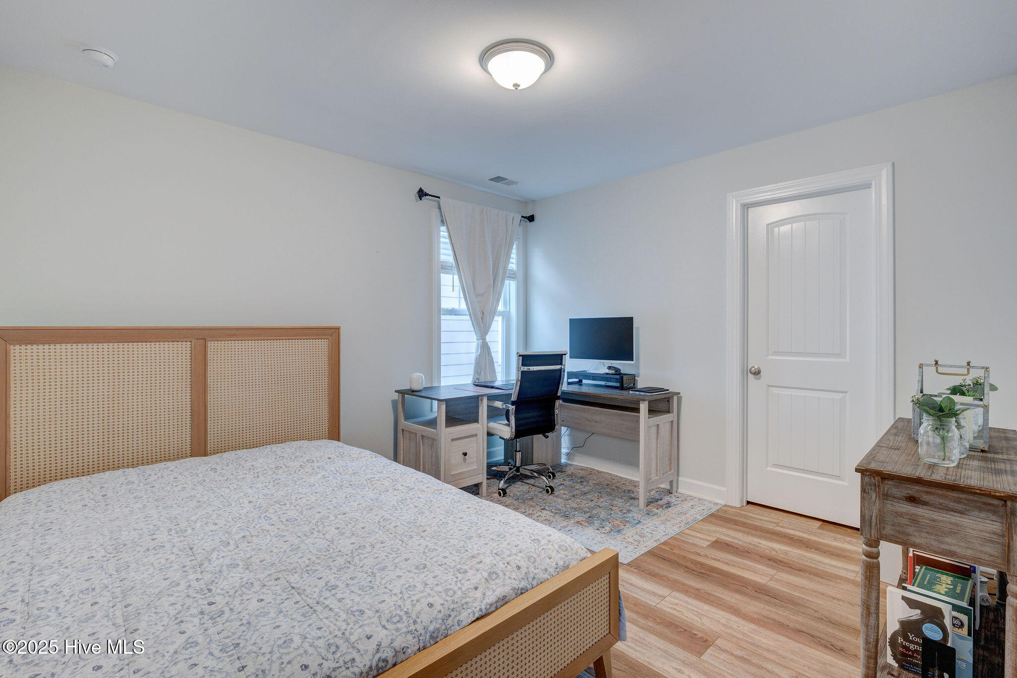 7128 Maple Leaf Drive
