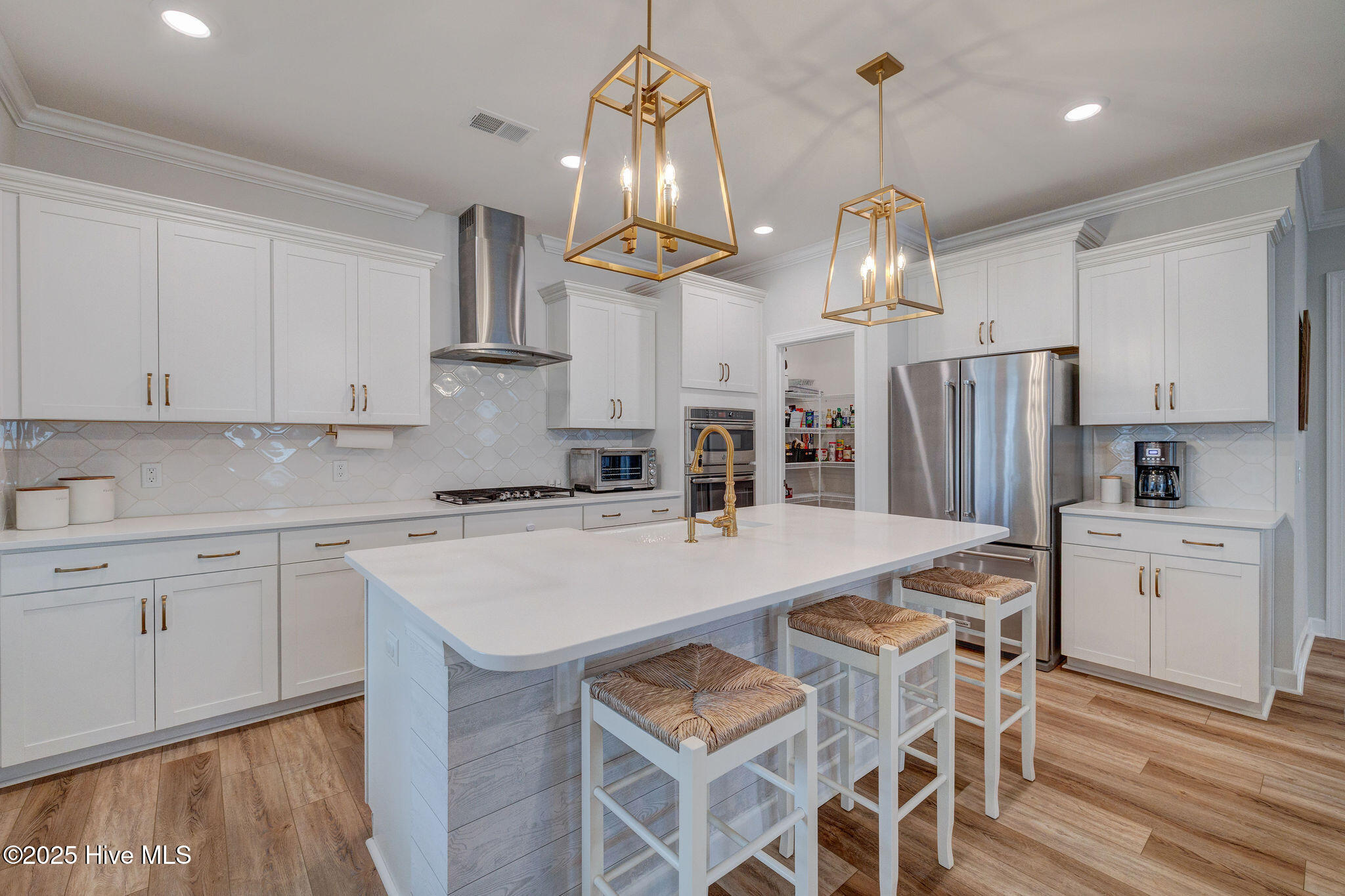 7128 Maple Leaf Drive