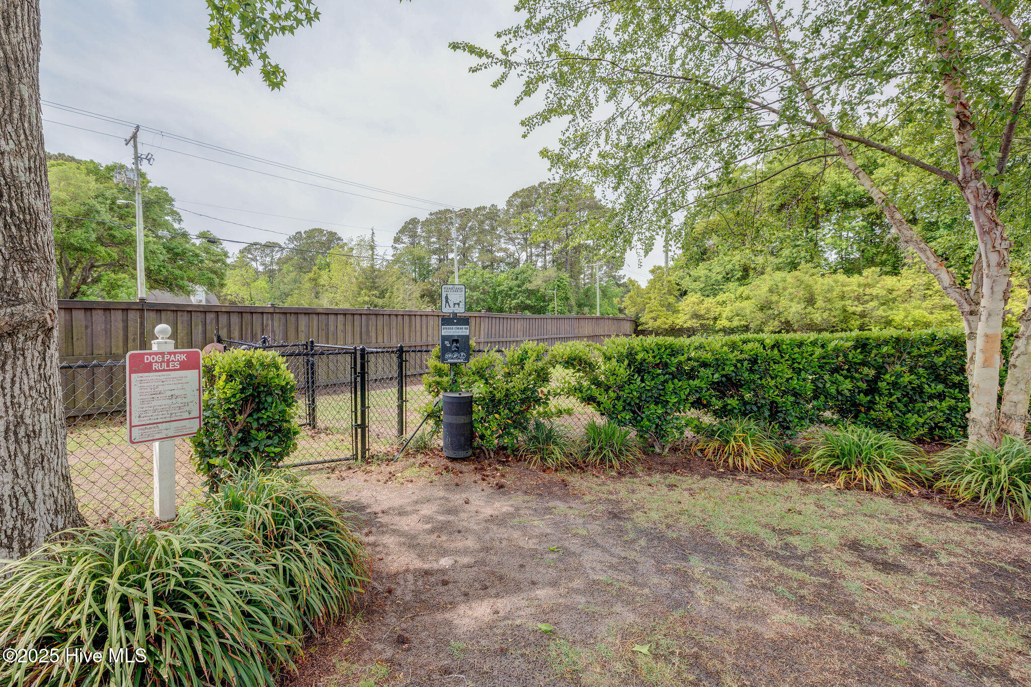 7128 Maple Leaf Drive