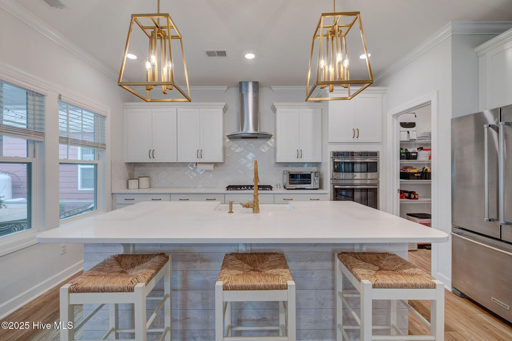 7128 Maple Leaf Drive