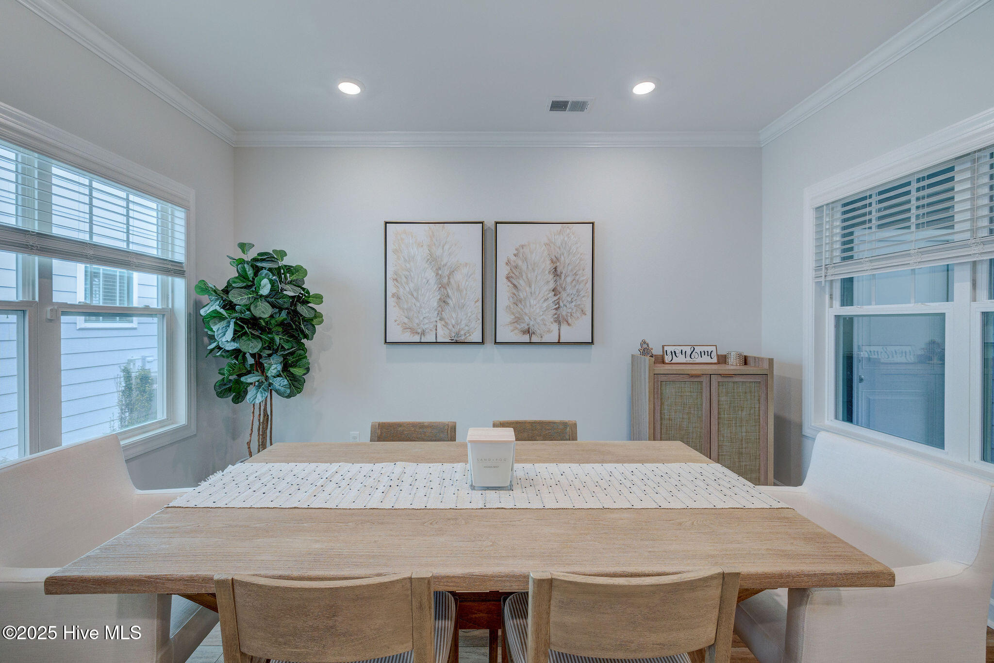 7128 Maple Leaf Drive