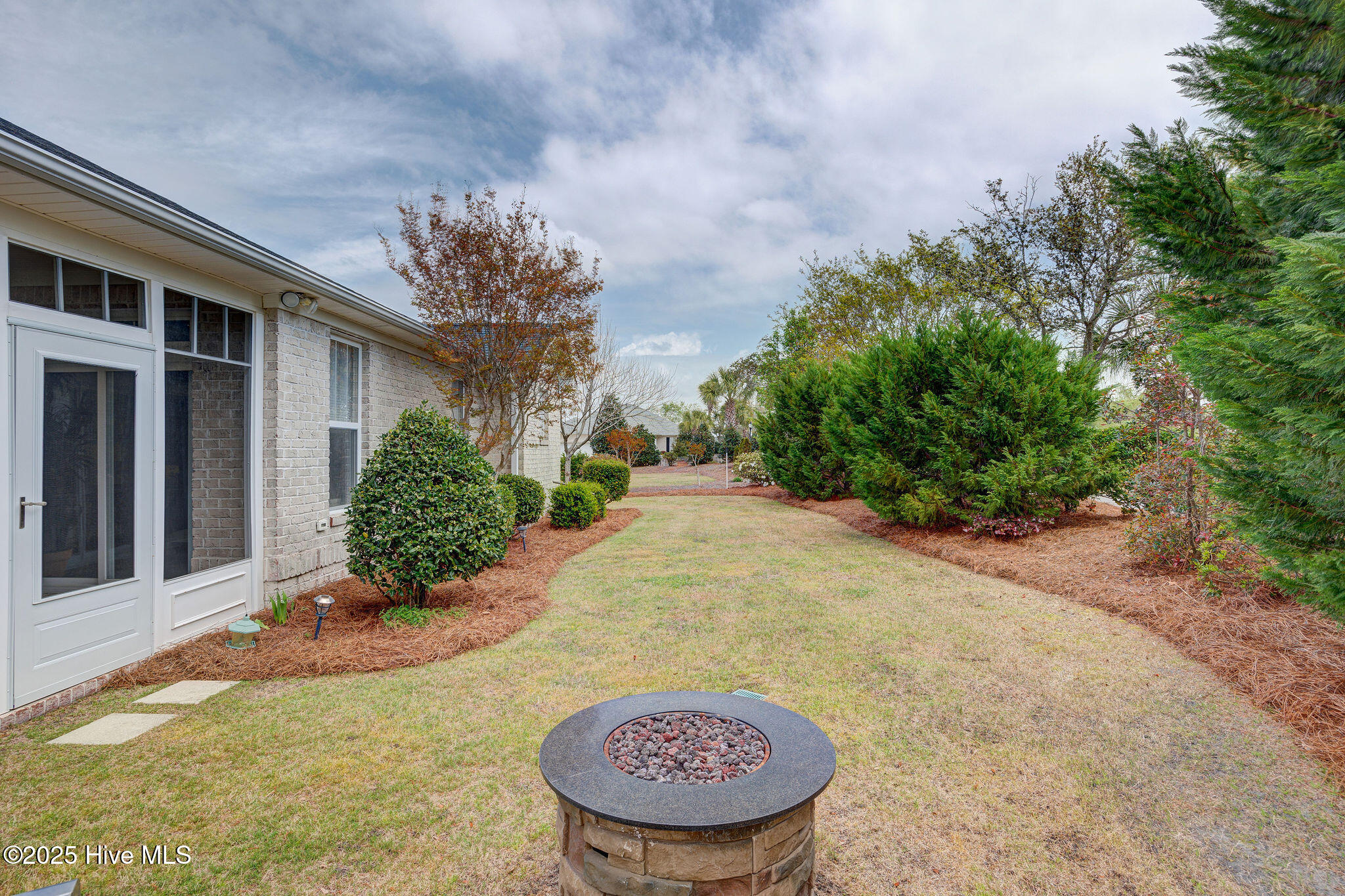 1003 Chalet Court
