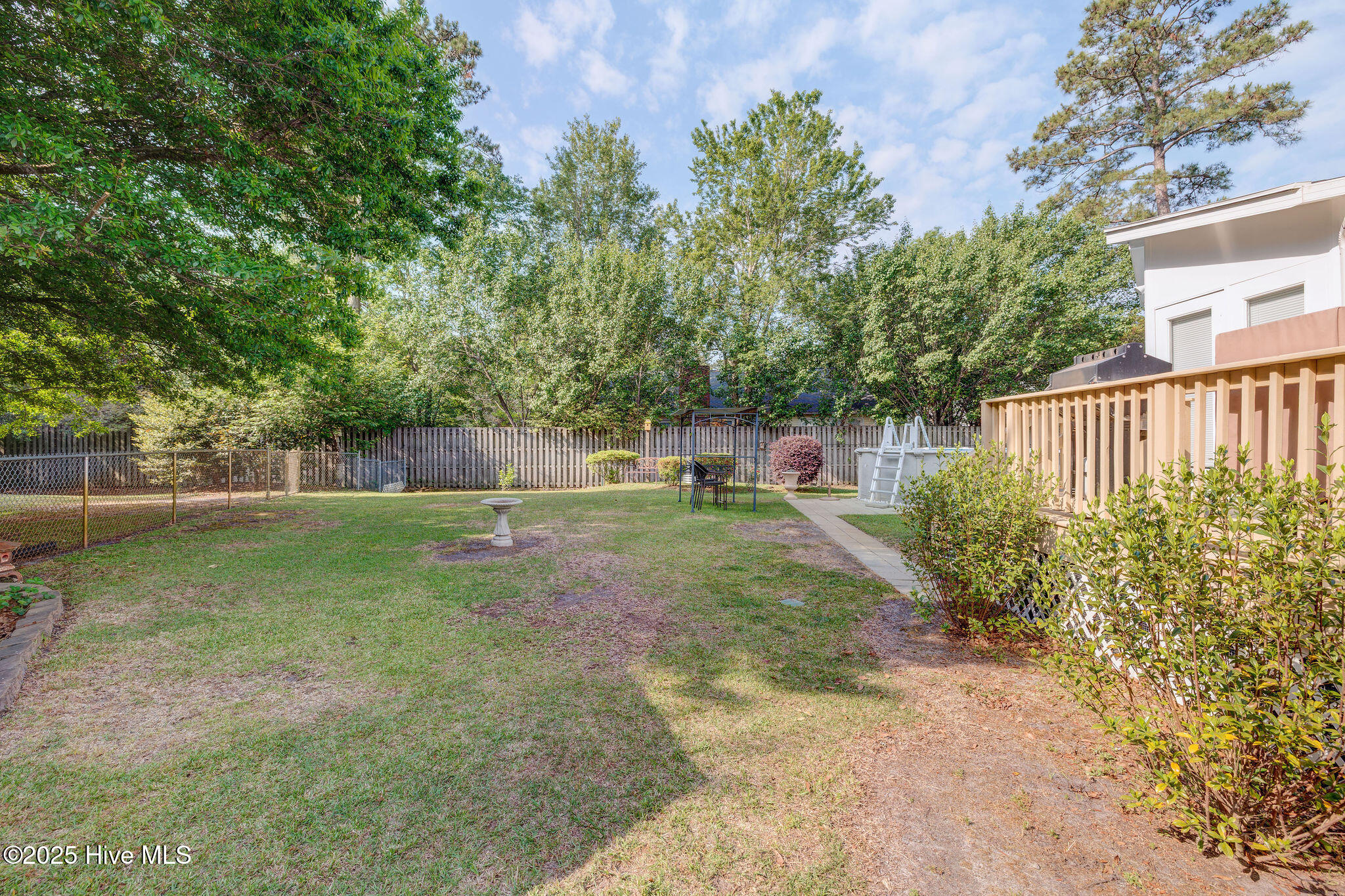 716 Crows Nest Court
