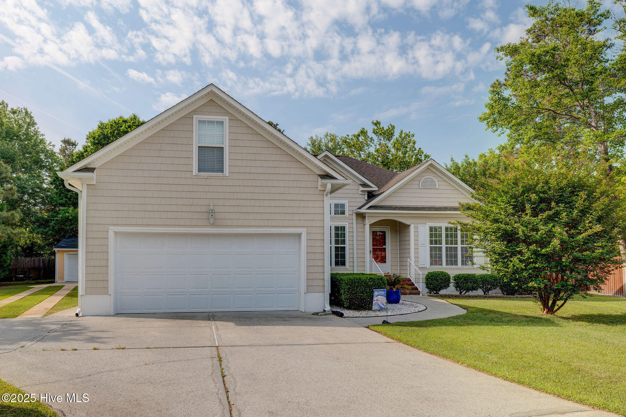 716 Crows Nest Court