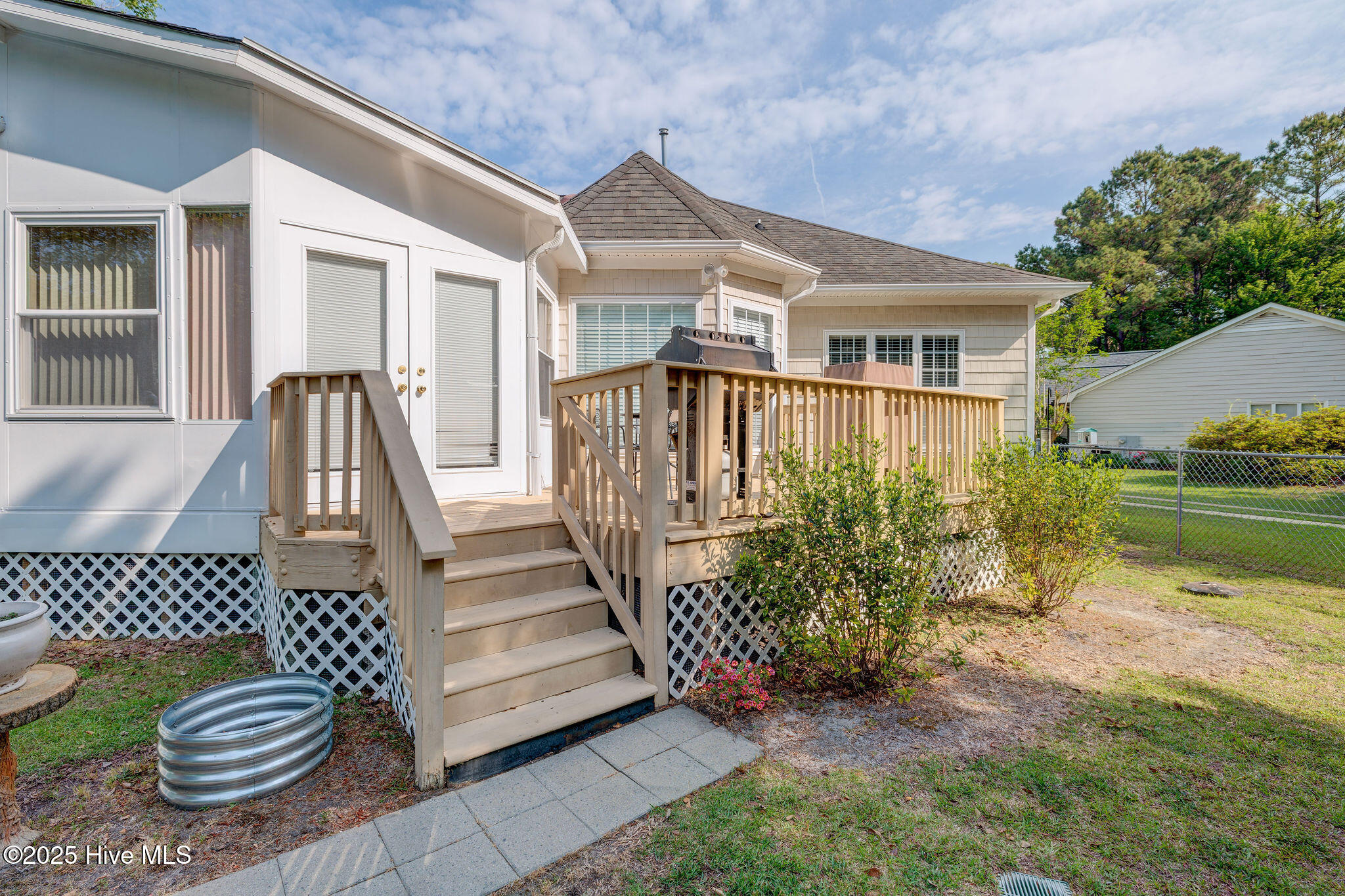 716 Crows Nest Court