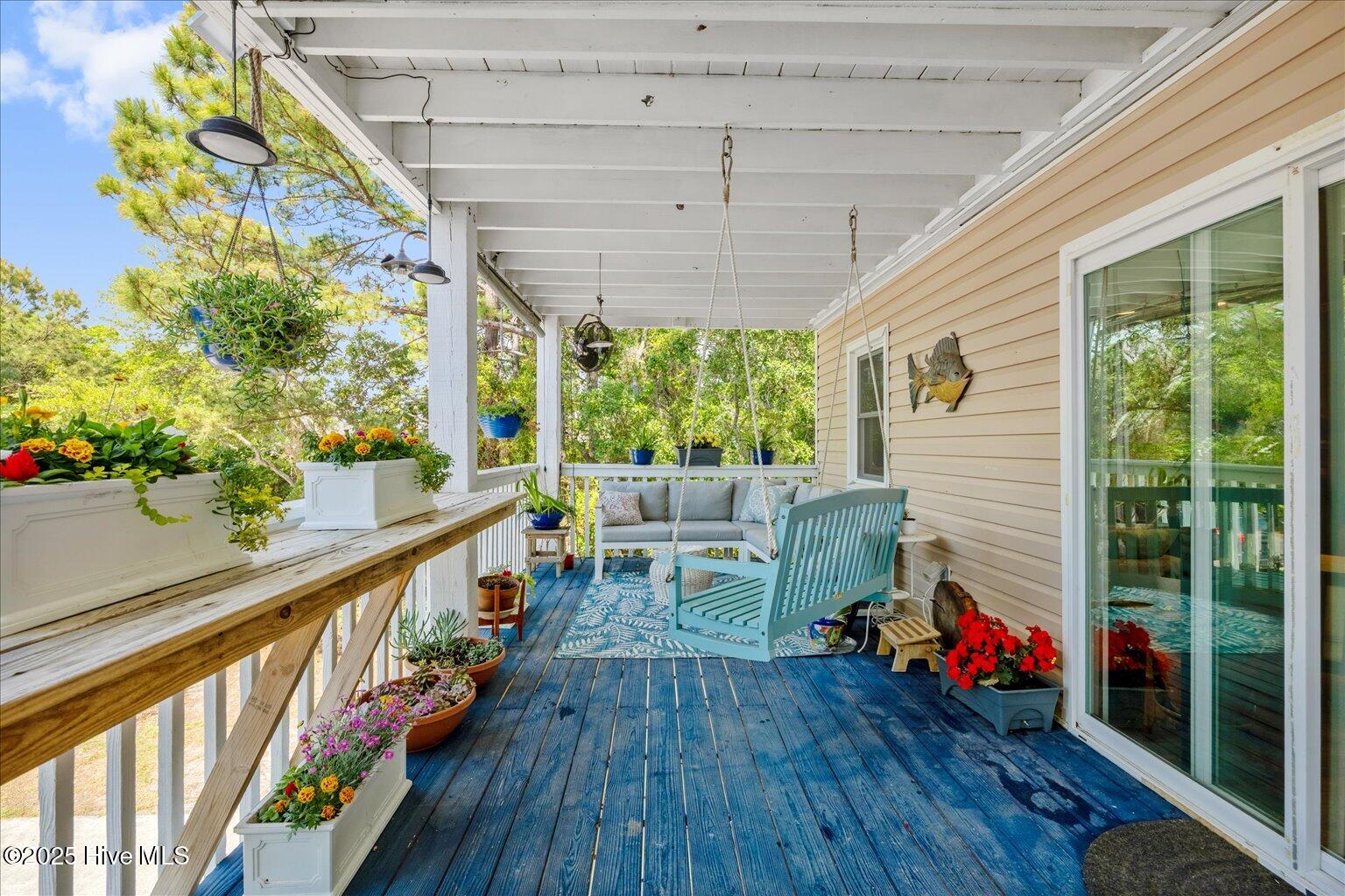 402 Seafarer Drive