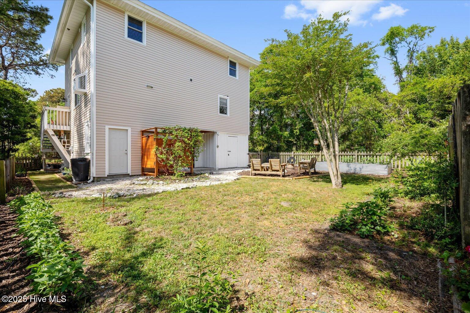 402 Seafarer Drive