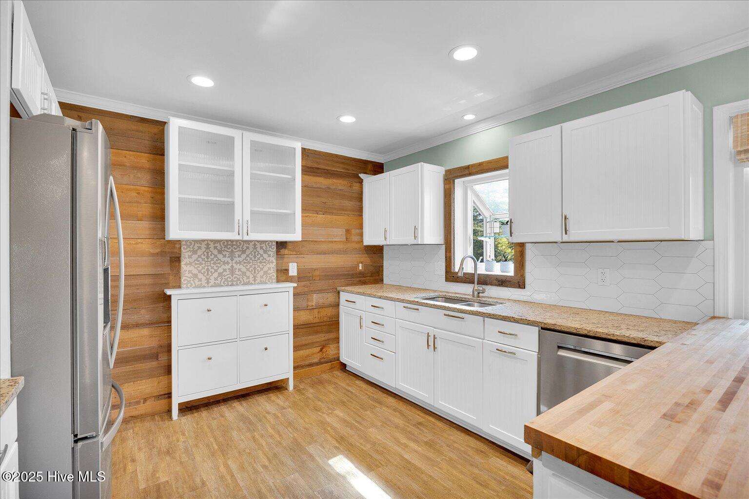 402 Seafarer Drive