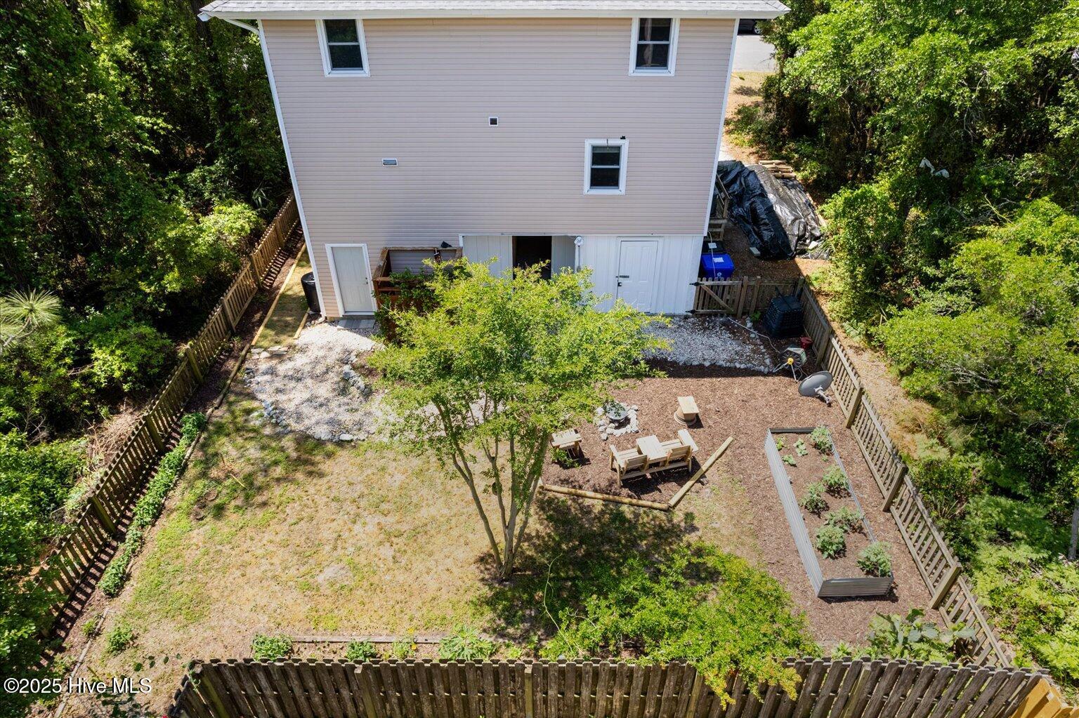 402 Seafarer Drive
