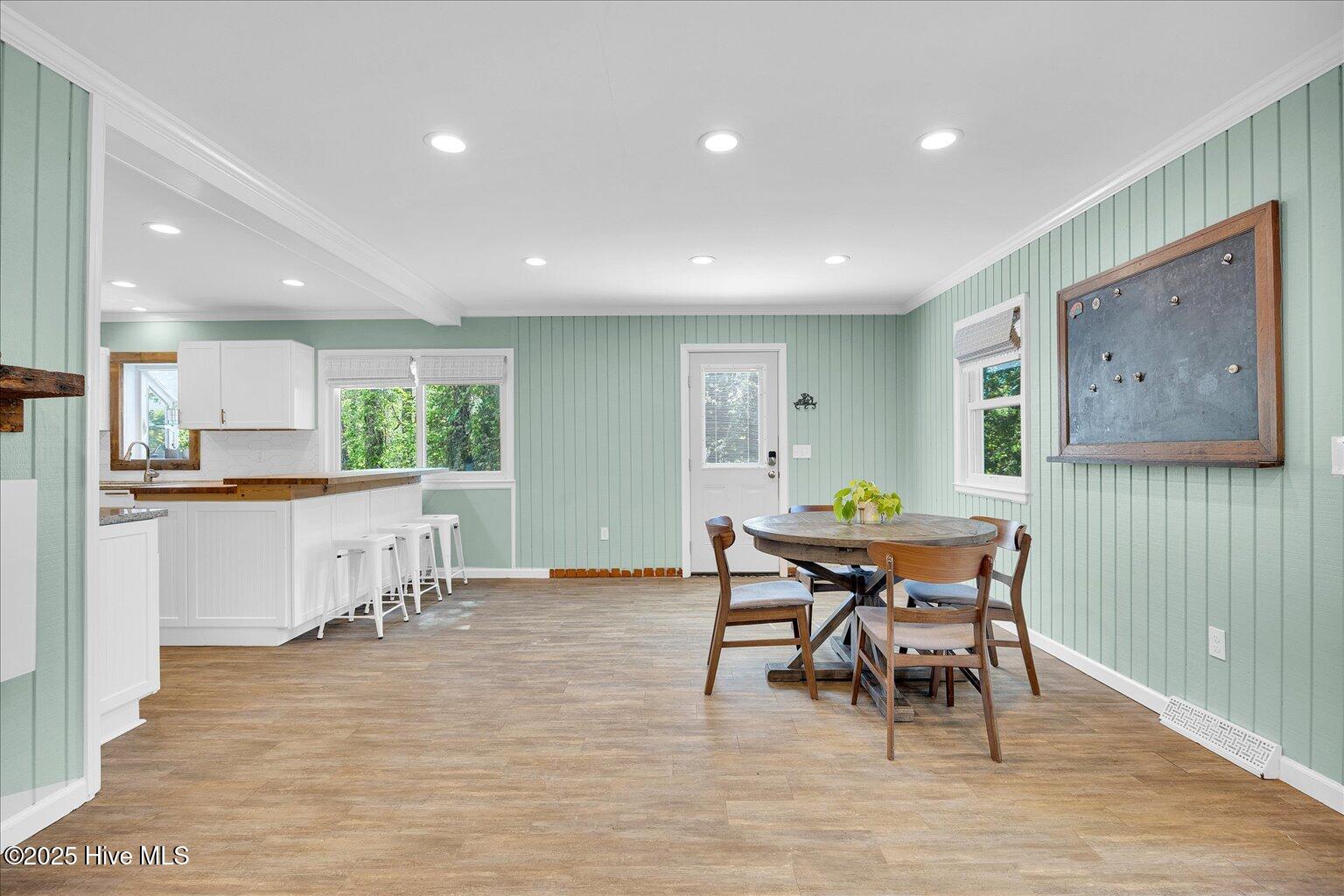 402 Seafarer Drive