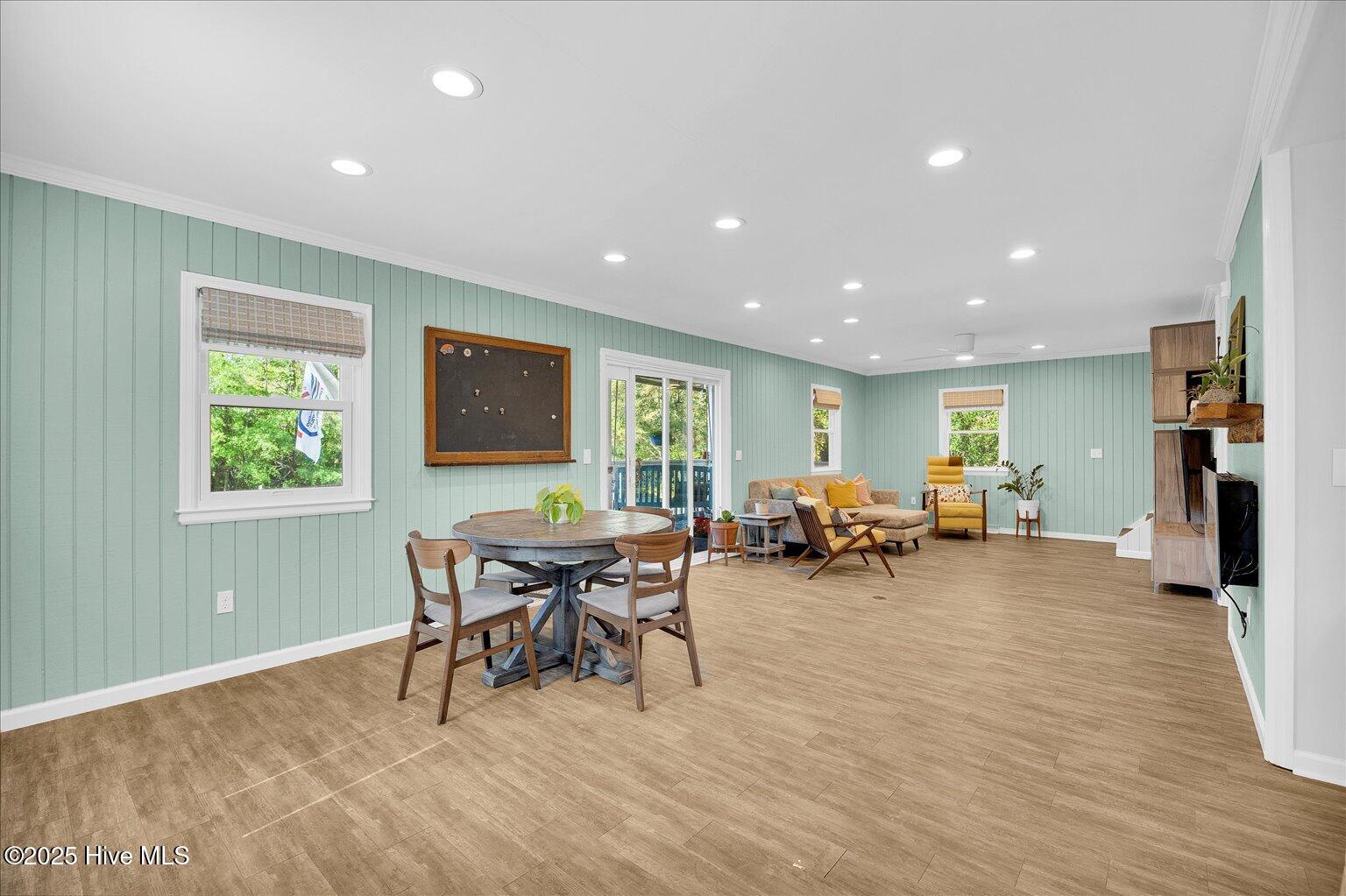 402 Seafarer Drive