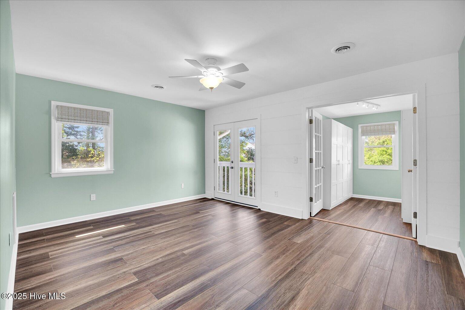 402 Seafarer Drive