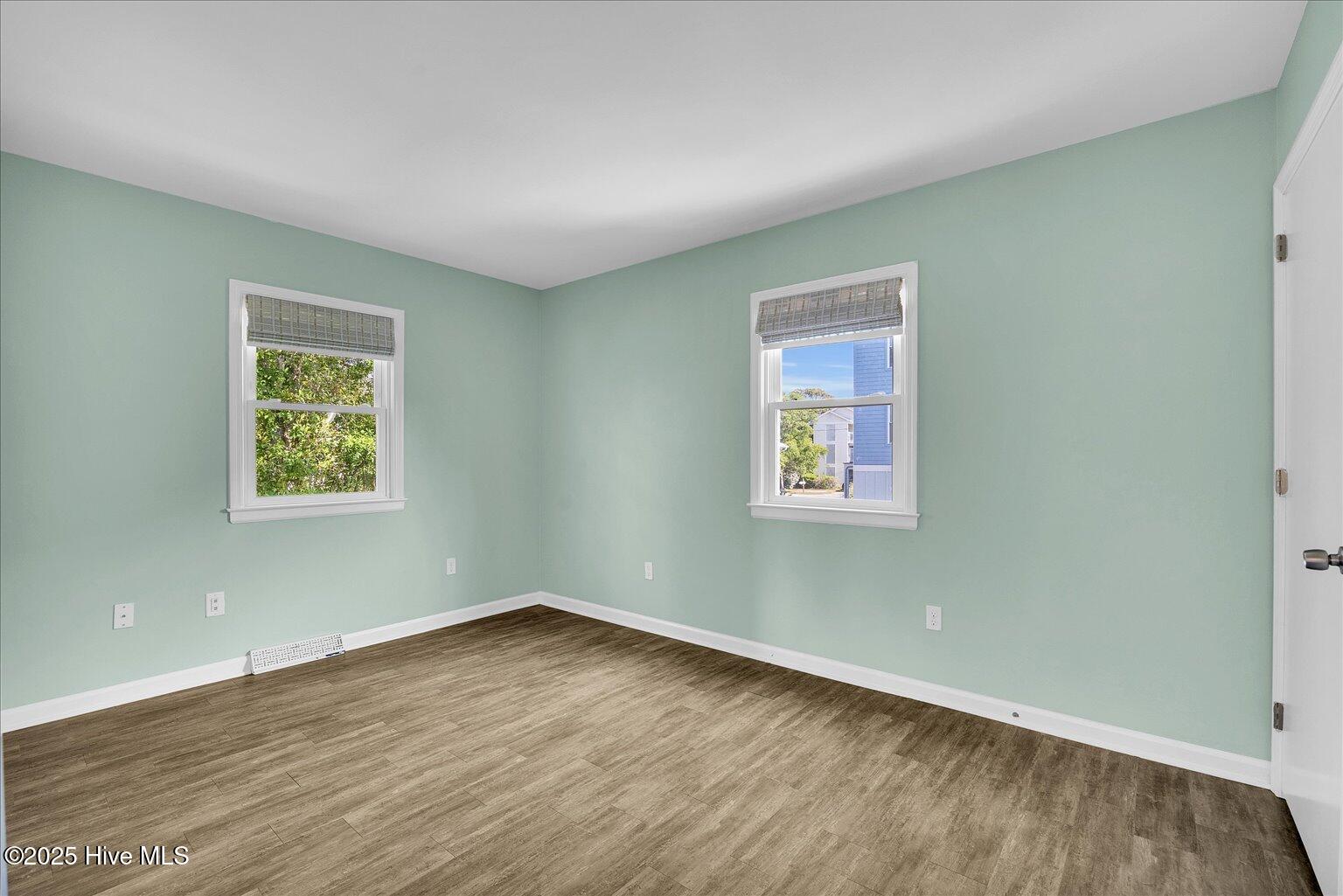 402 Seafarer Drive