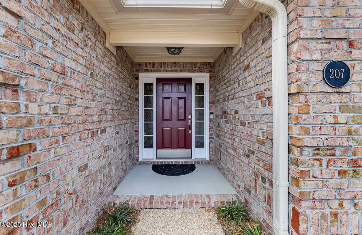 207 N Palm Drive
