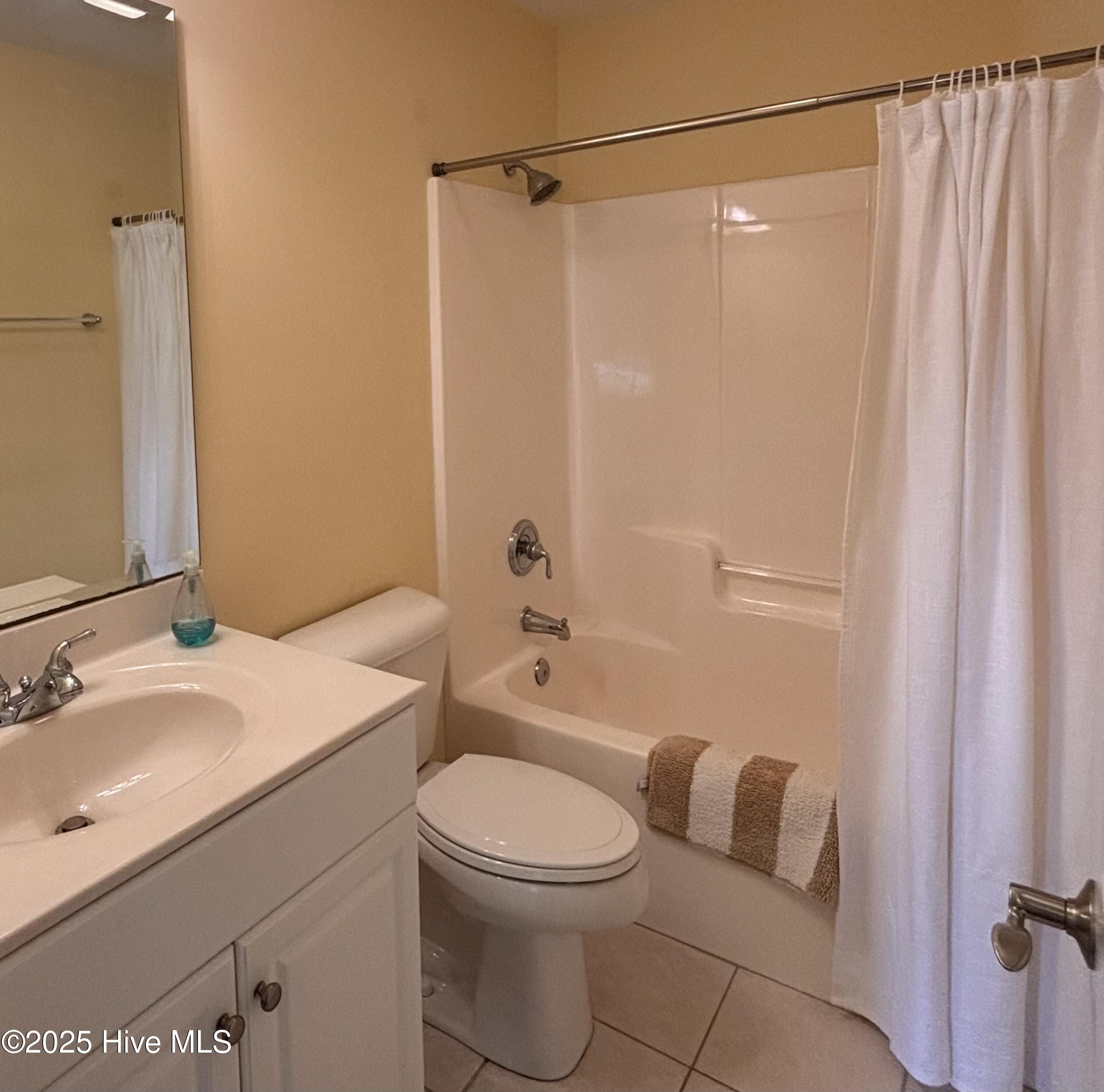207 N Palm Drive