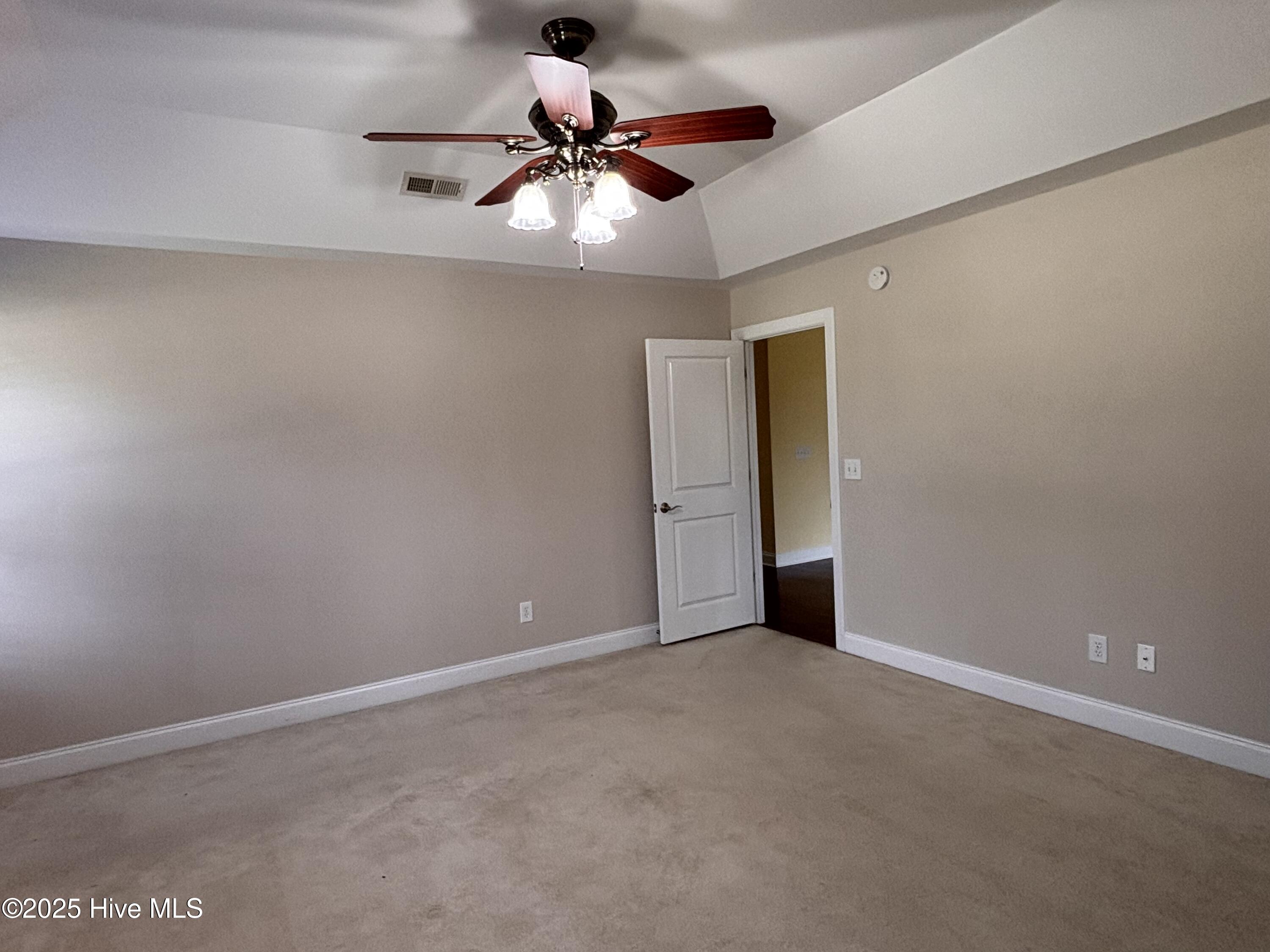 207 N Palm Drive