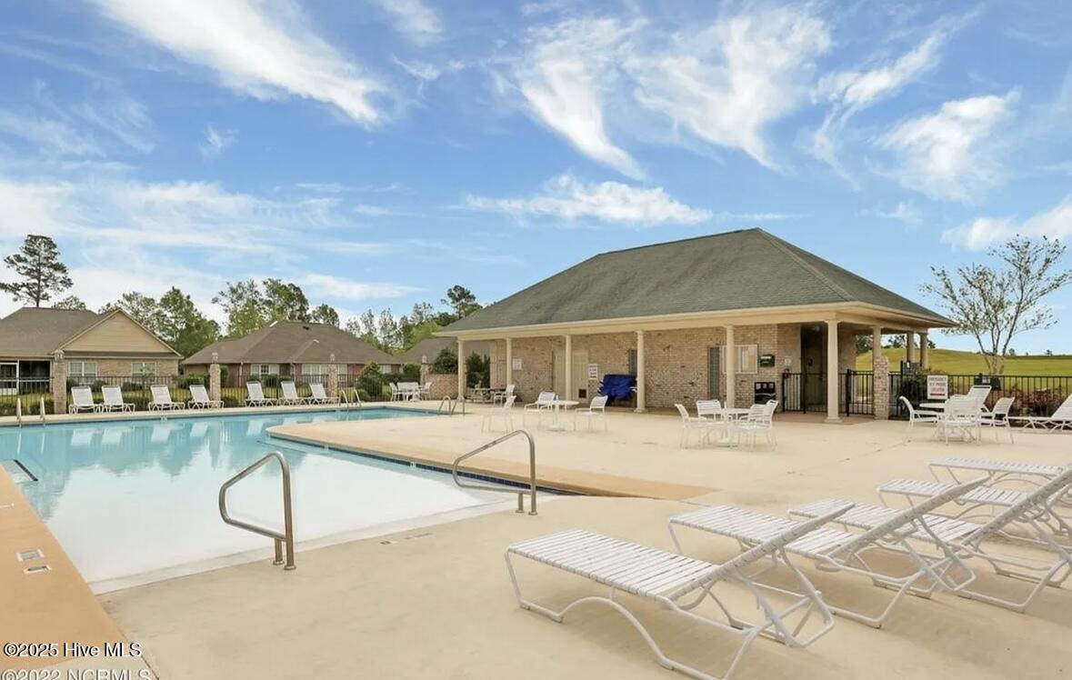 207 N Palm Drive