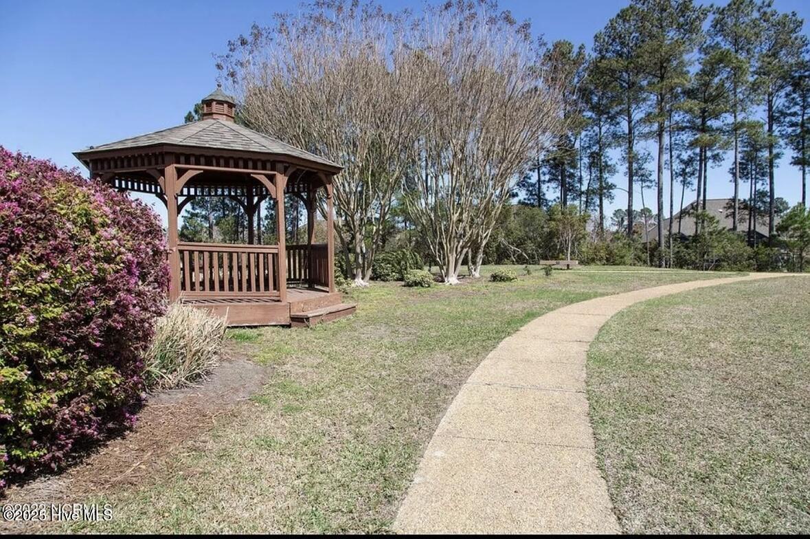 207 N Palm Drive