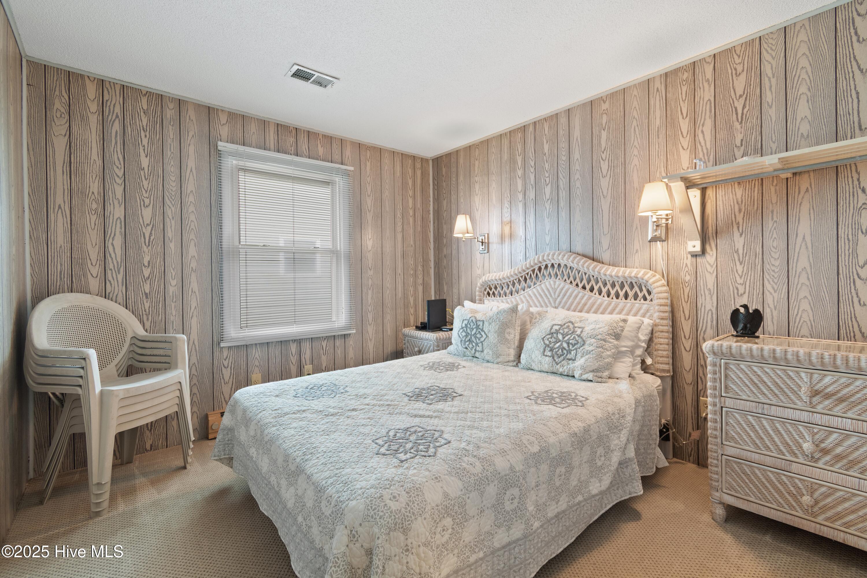 1024 Ocean Boulevard W