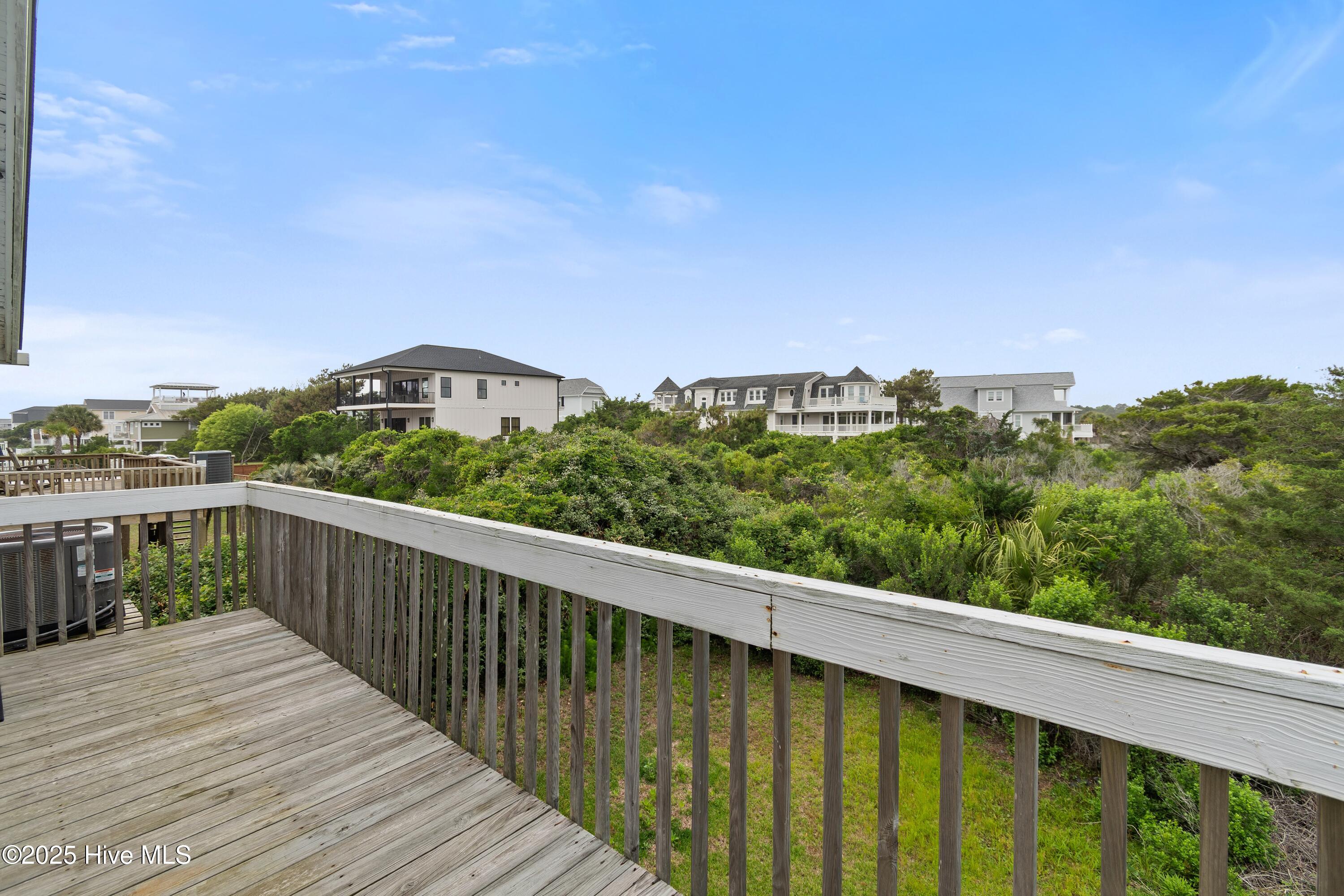 1024 Ocean Boulevard W