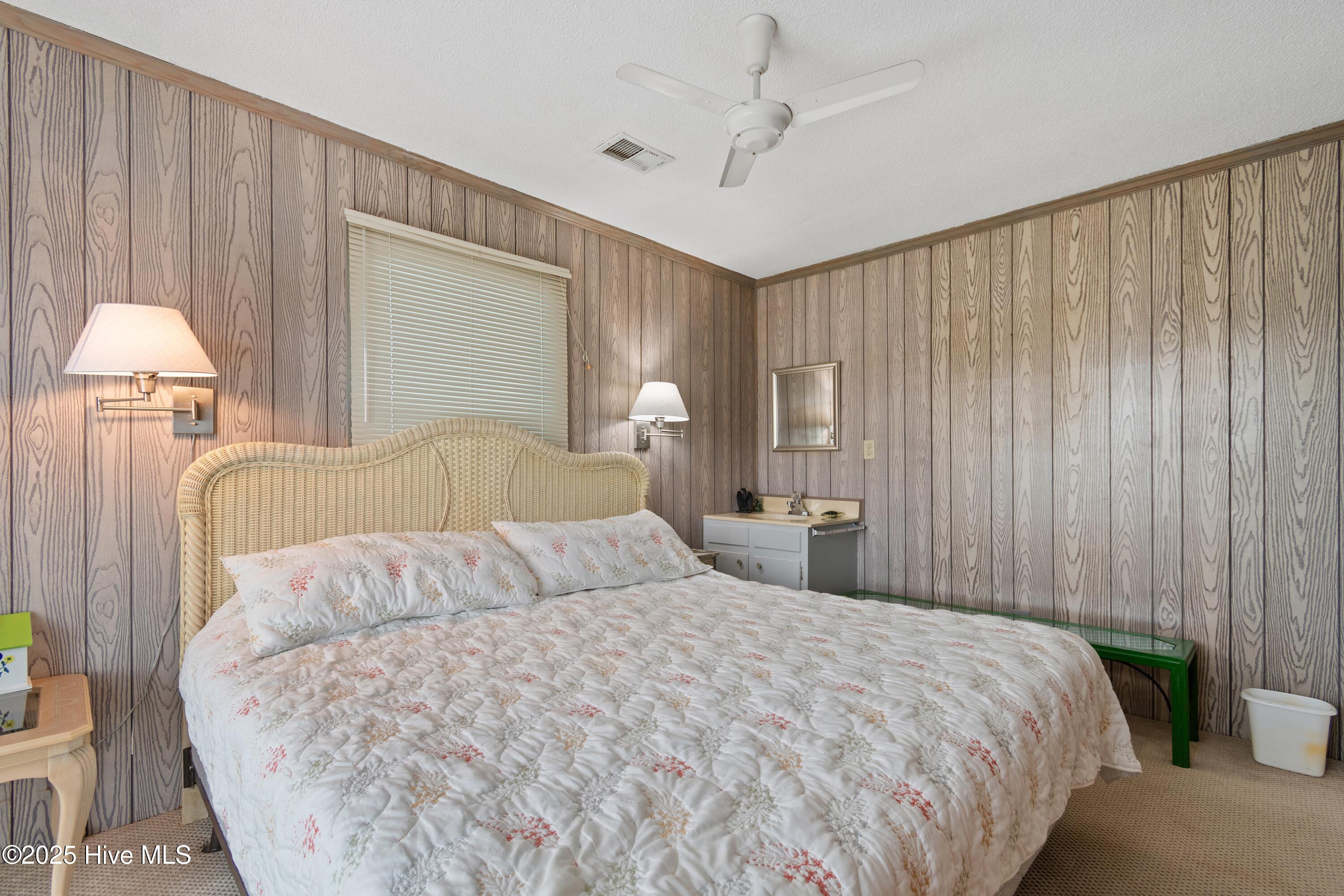 1024 Ocean Boulevard W