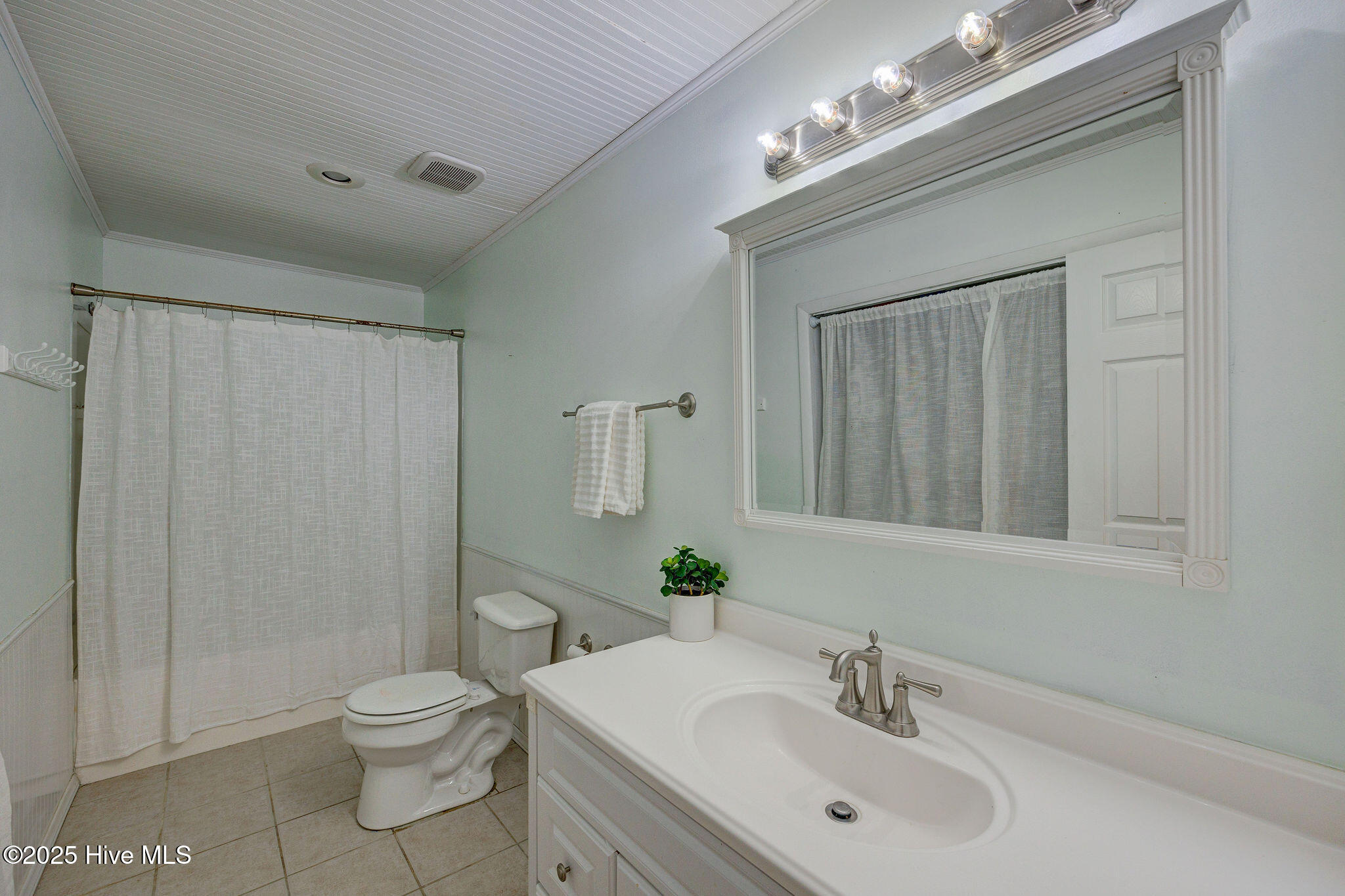 909 Carolina Beach Avenue N Unit 2b