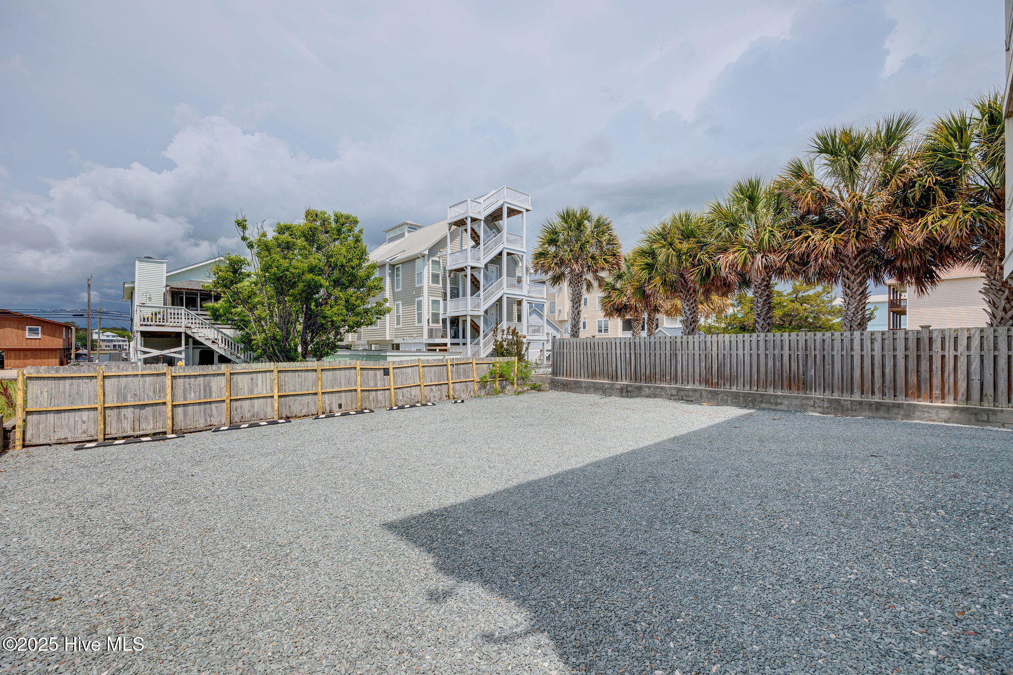 909 Carolina Beach Avenue N Unit 2b
