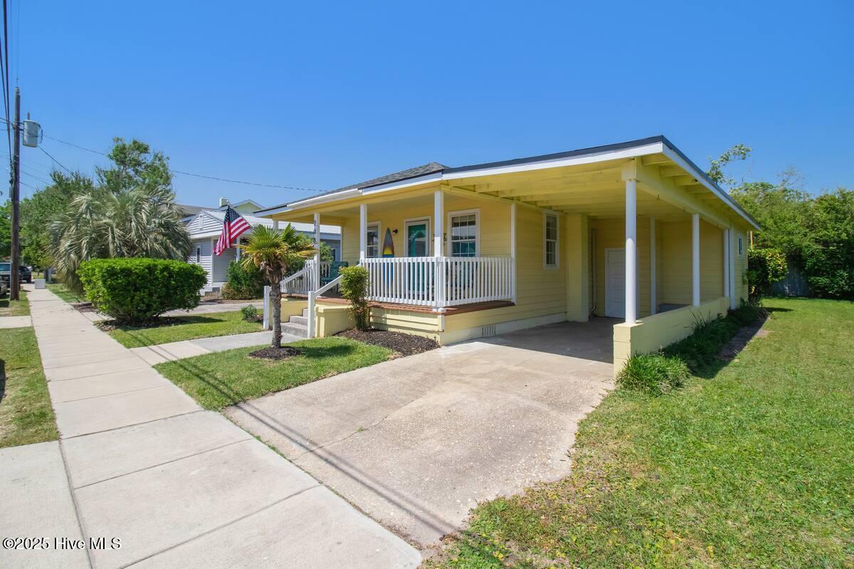 208 Hamlet Avenue