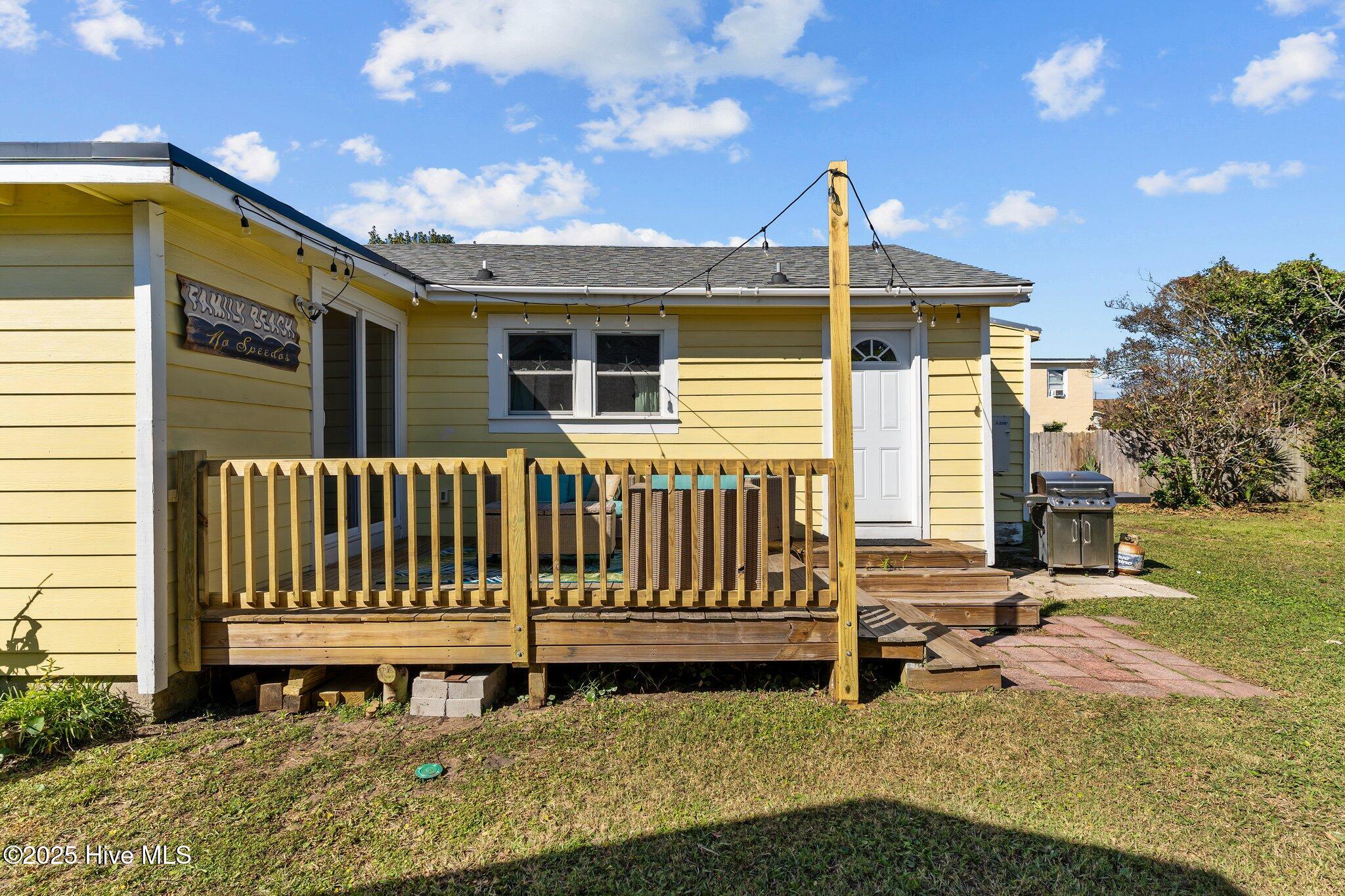 208 Hamlet Avenue