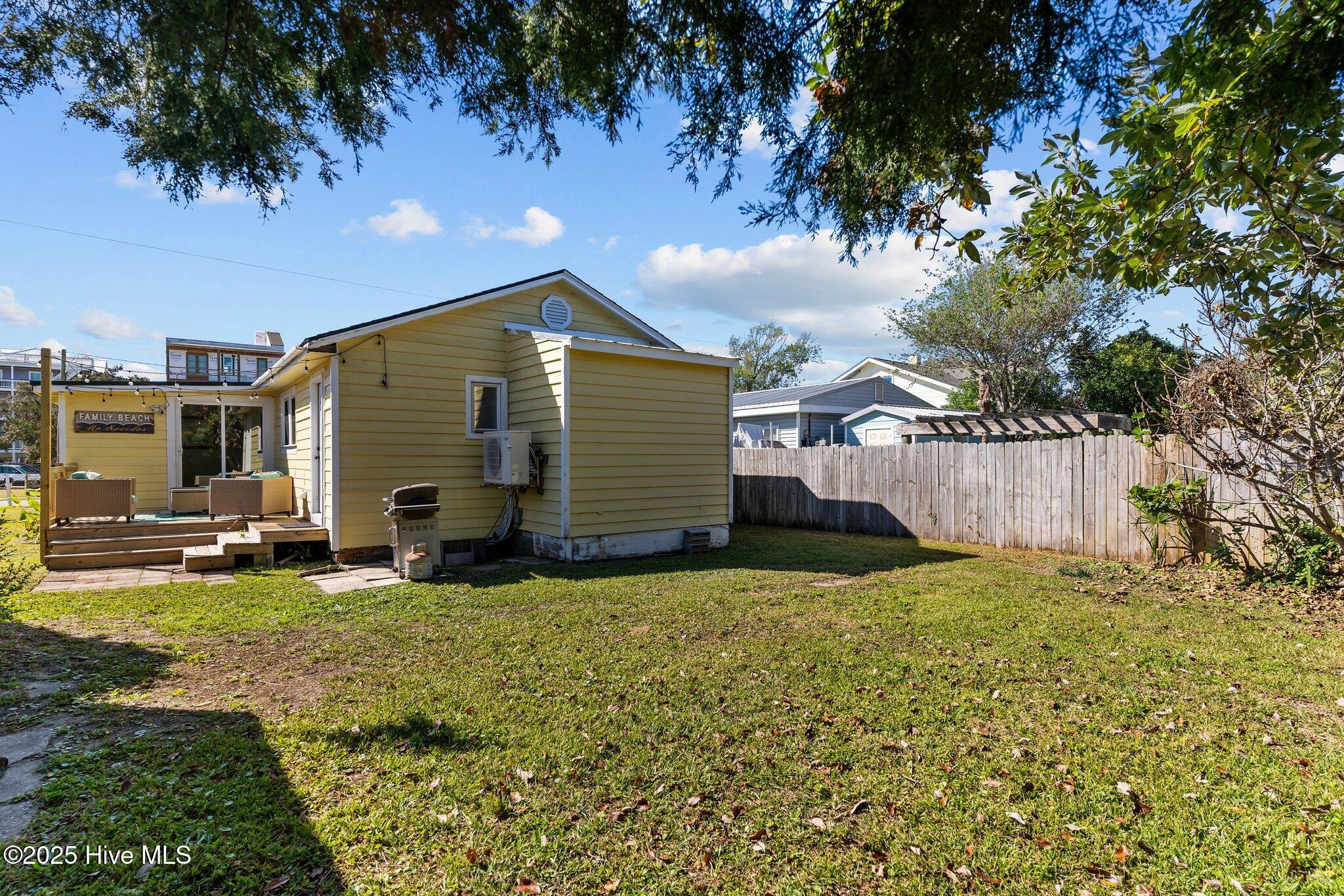 208 Hamlet Avenue