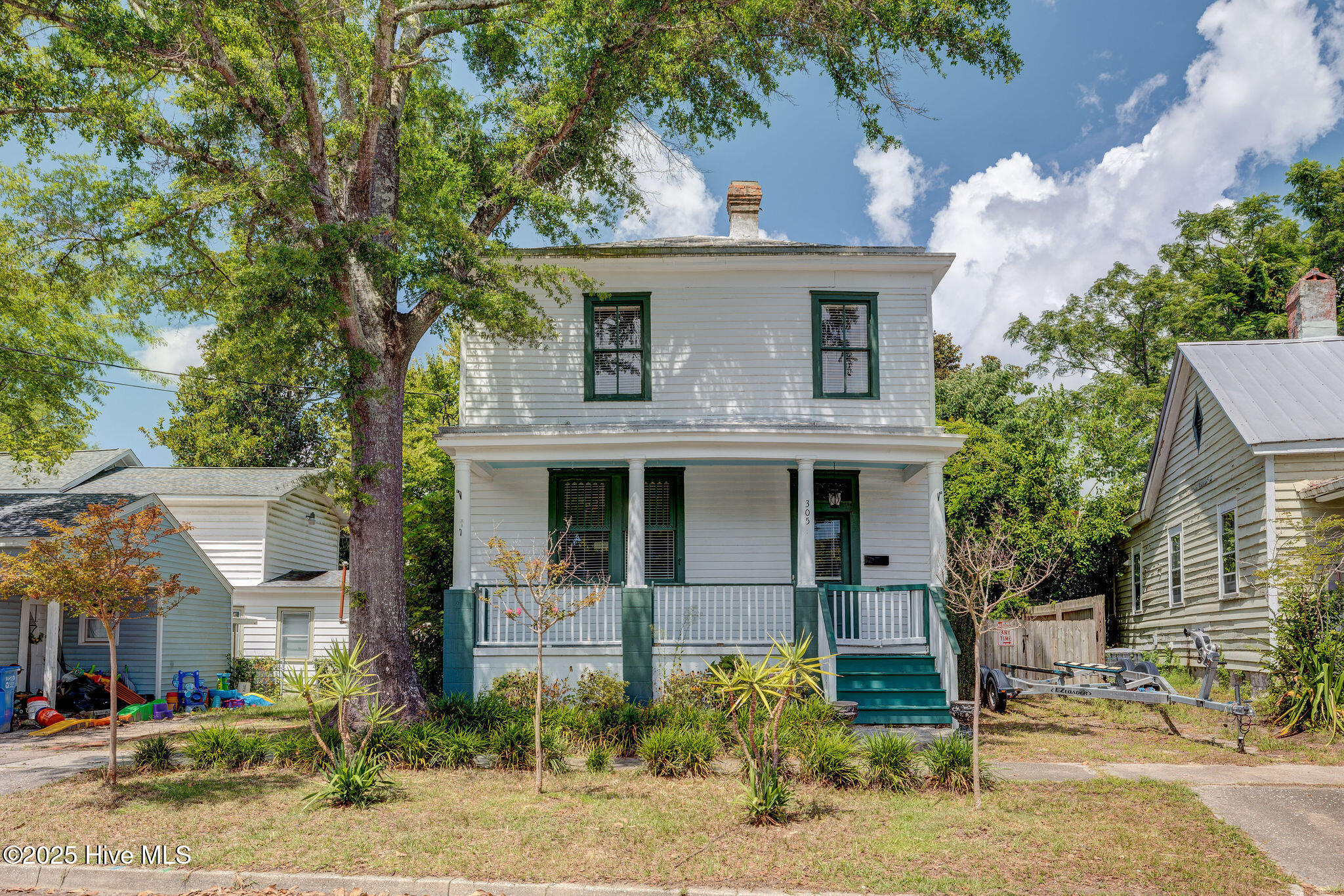 305 Mcrae Street