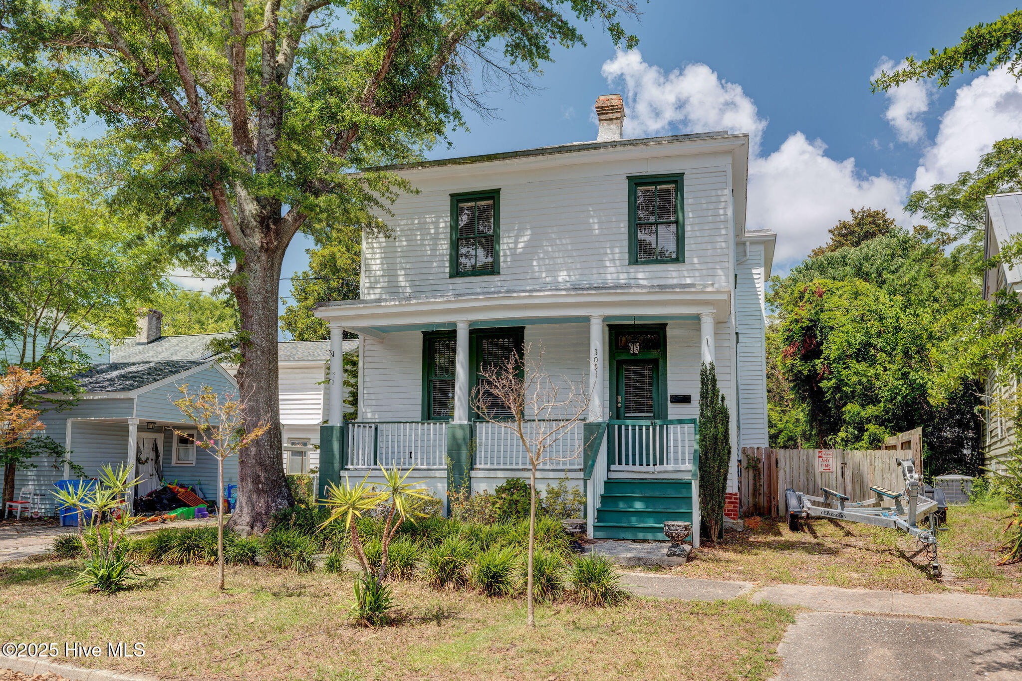 305 Mcrae Street