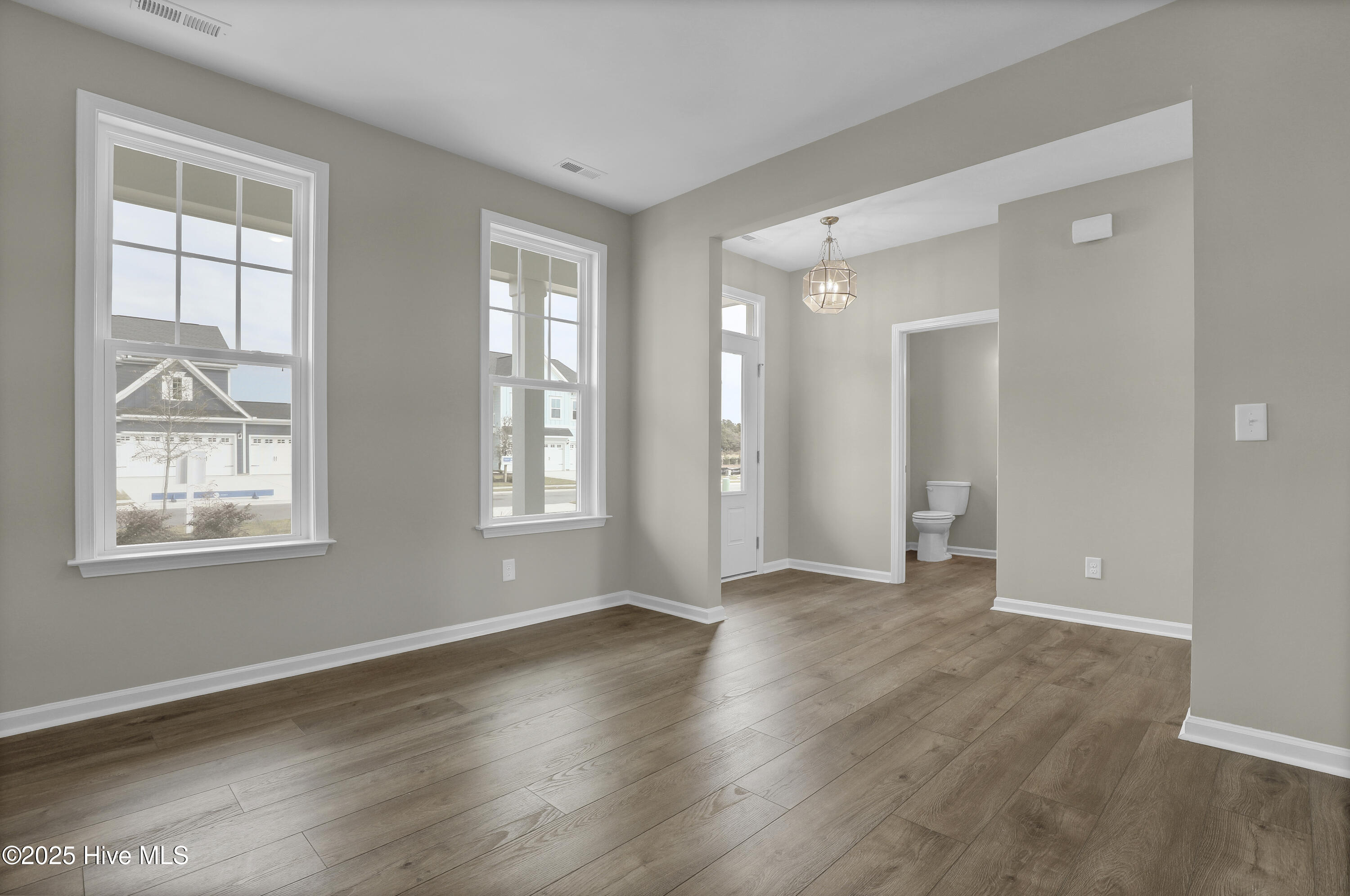 230 Planters Walk