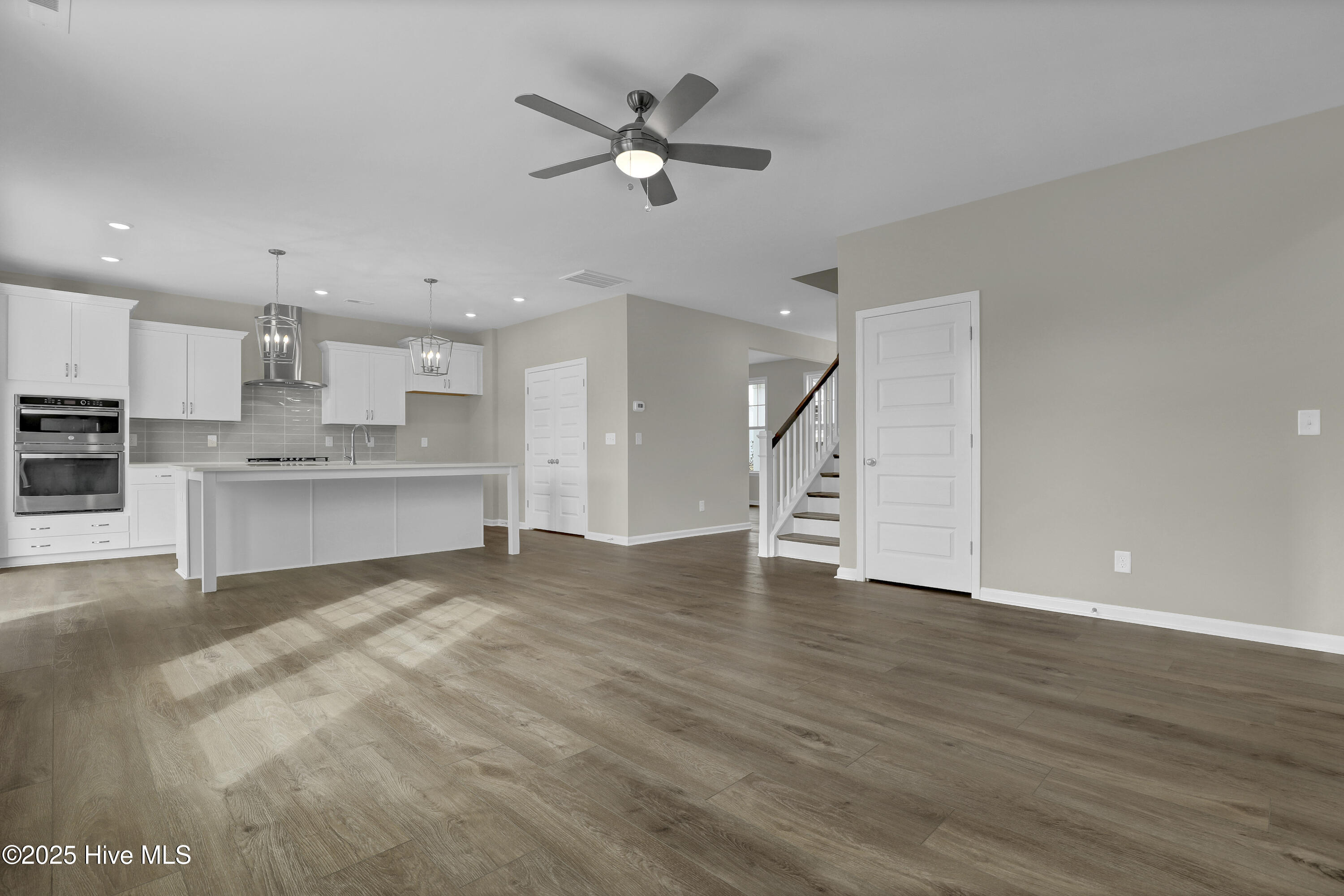 230 Planters Walk