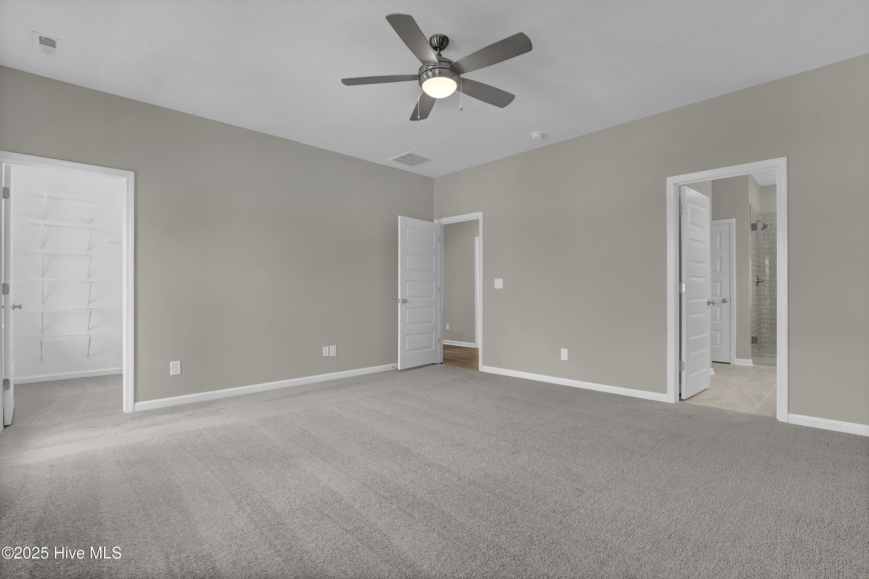 230 Planters Walk