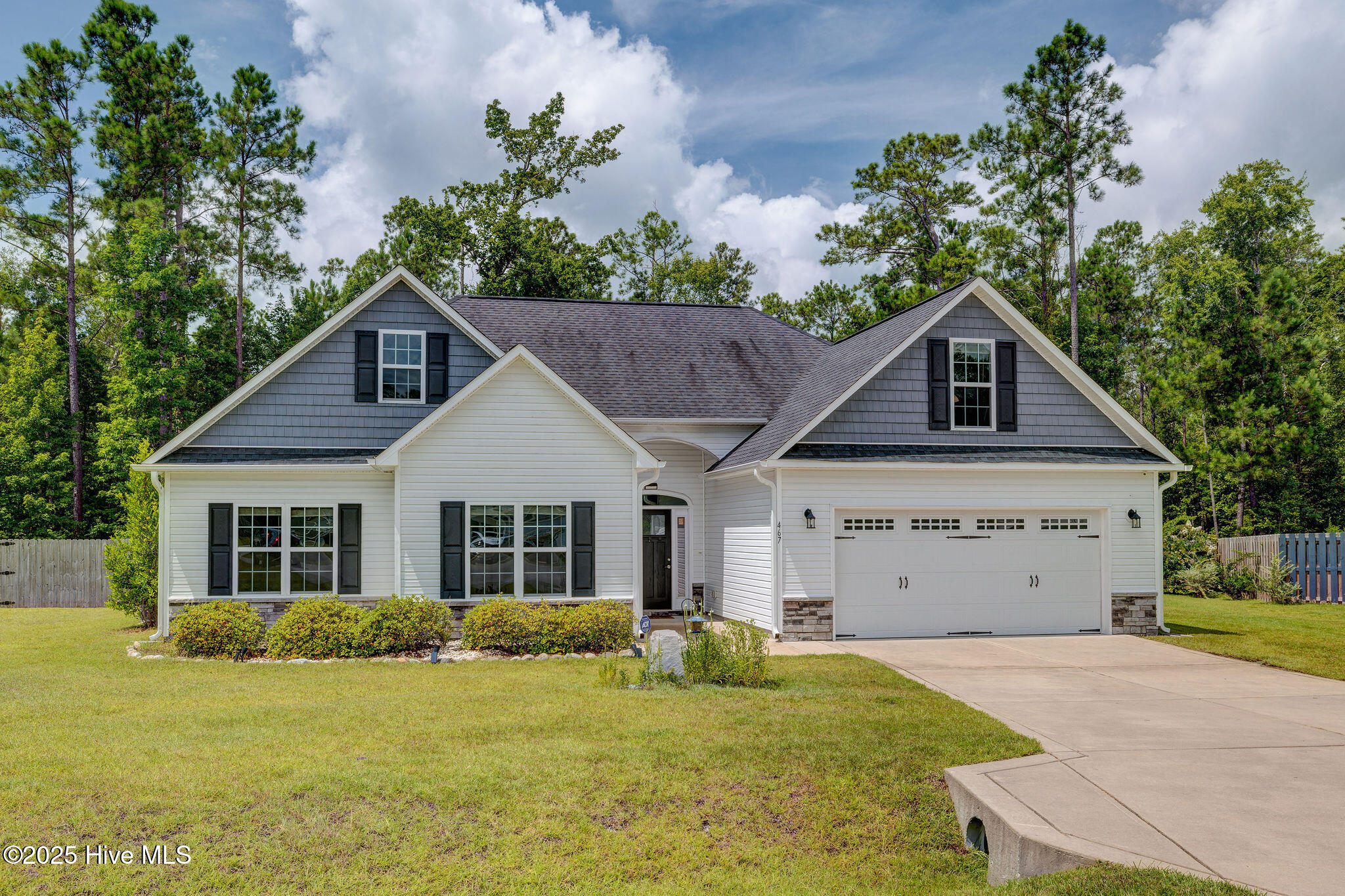 467 W Huckleberry Way