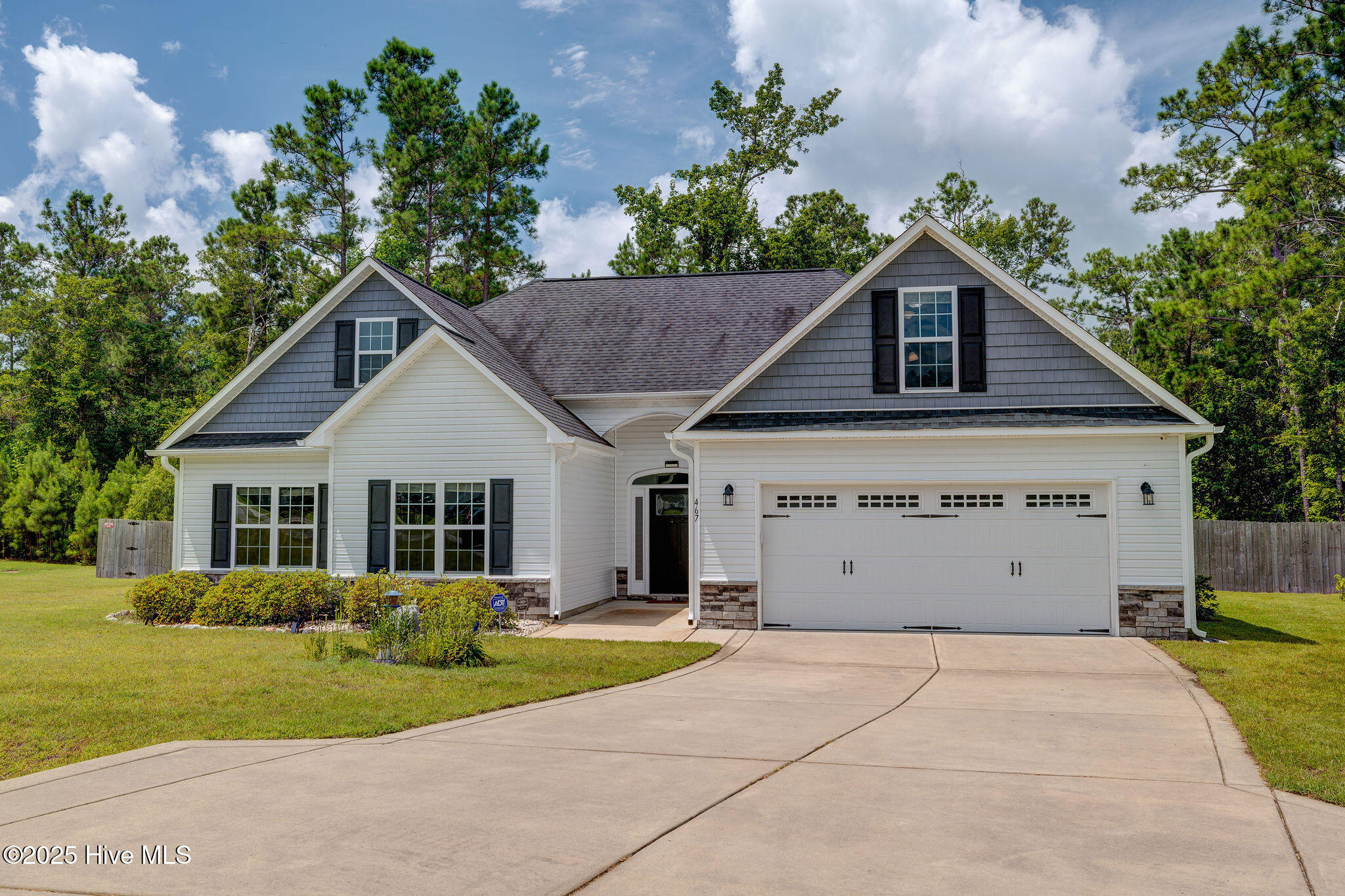 467 W Huckleberry Way