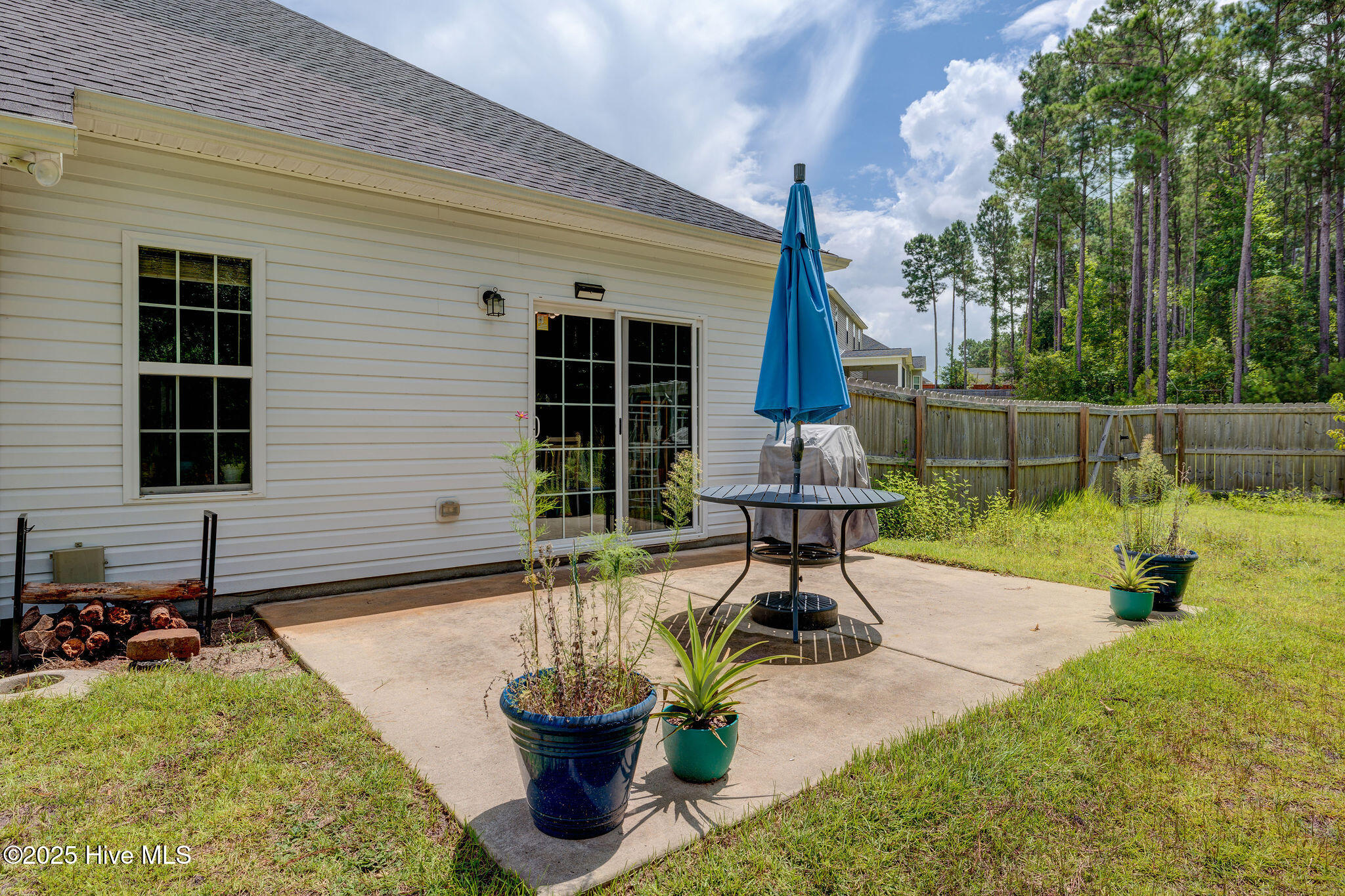 467 W Huckleberry Way