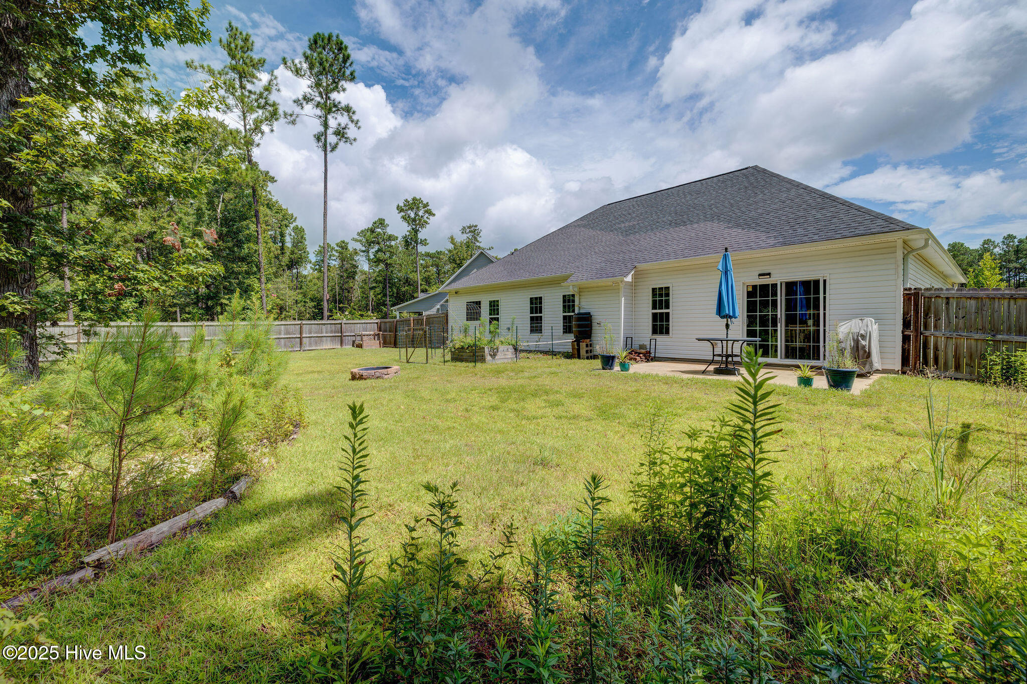 467 W Huckleberry Way