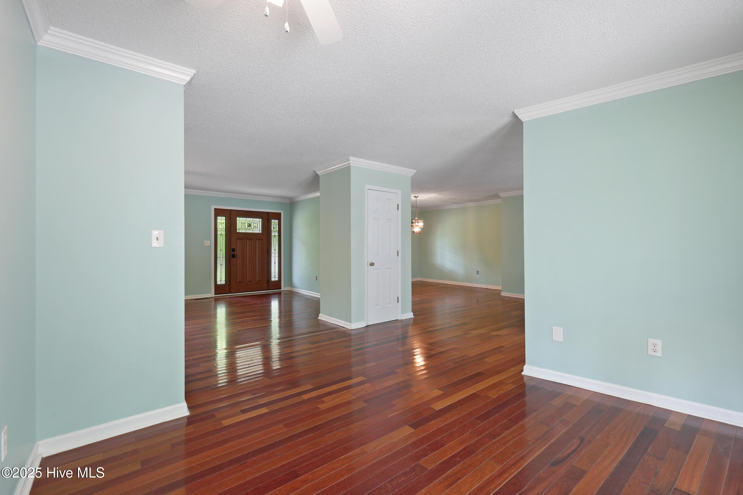 123 Royal Fern Road