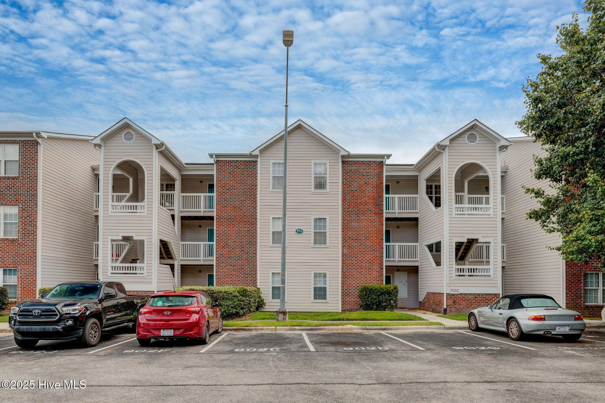 902 Litchfield Way K