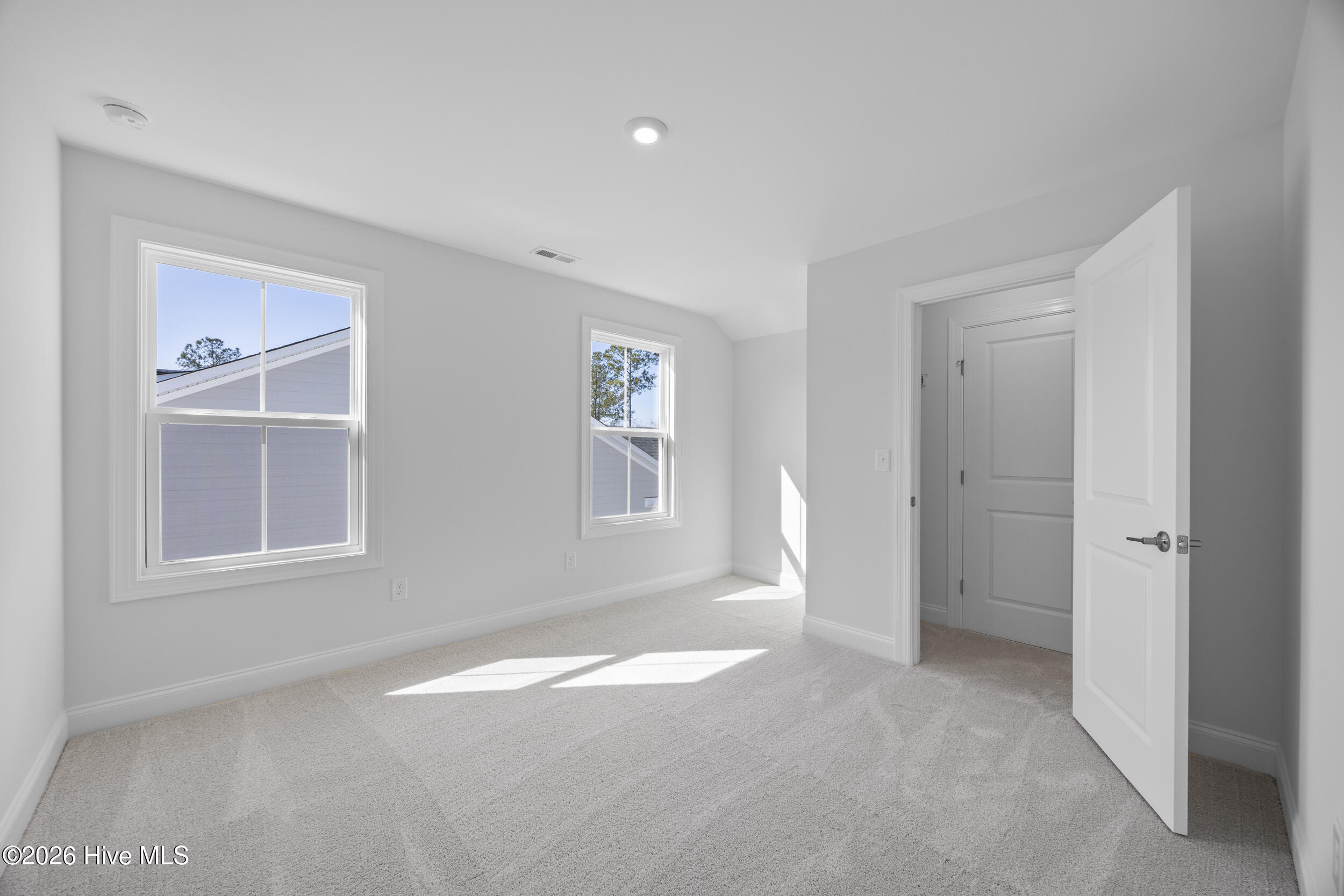 4008 Smoked Maple Drive 62