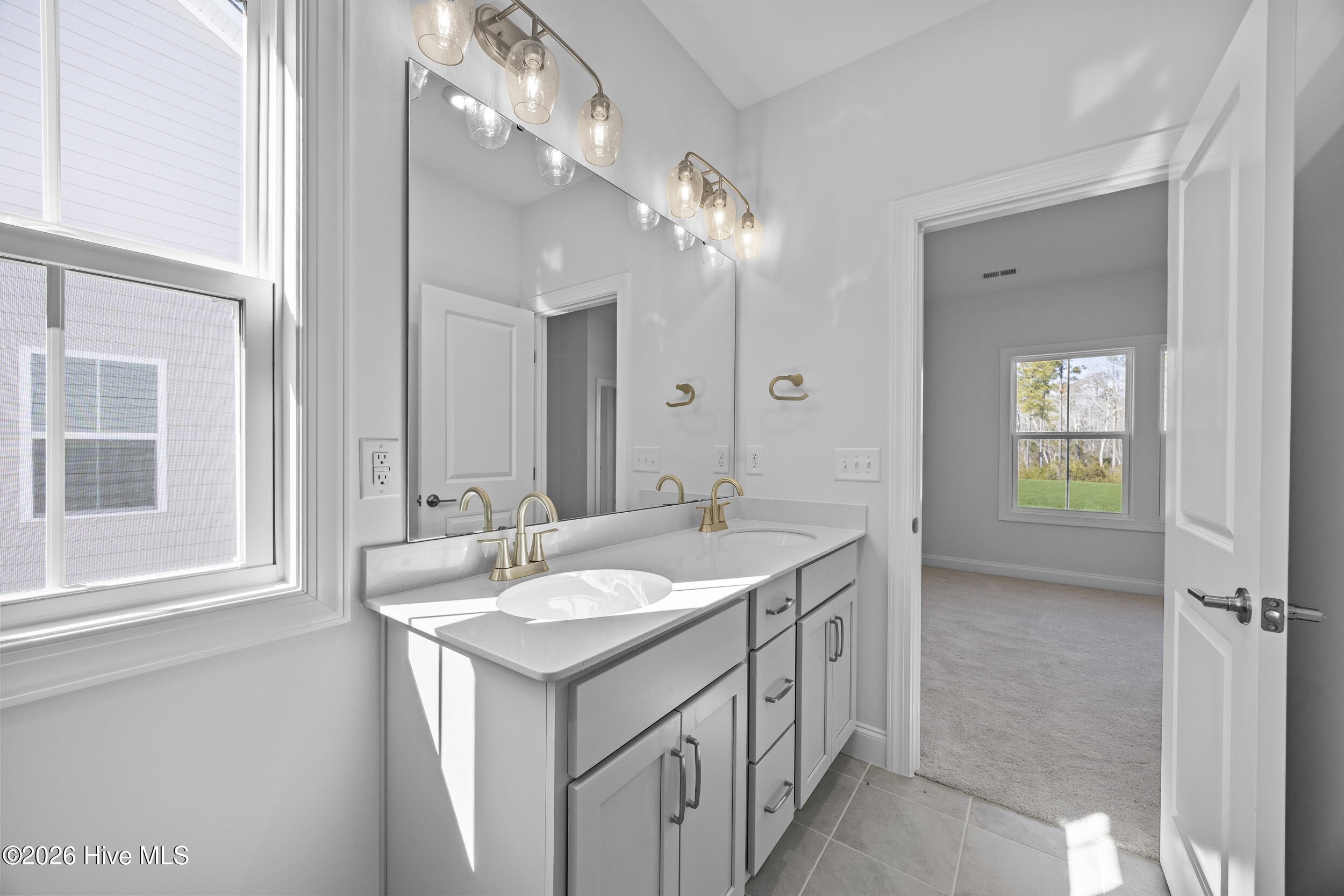 4008 Smoked Maple Drive 62