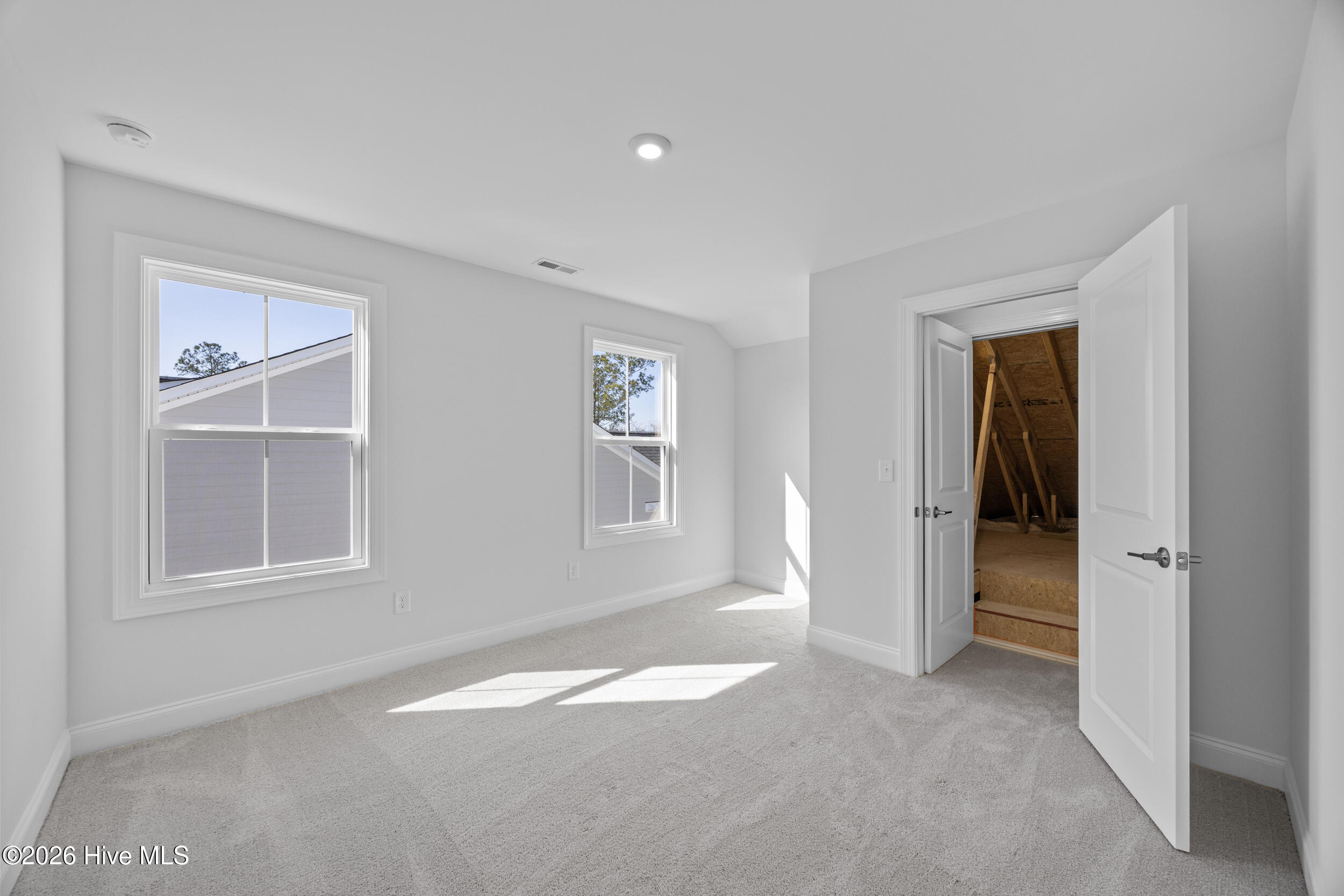 4008 Smoked Maple Drive 62