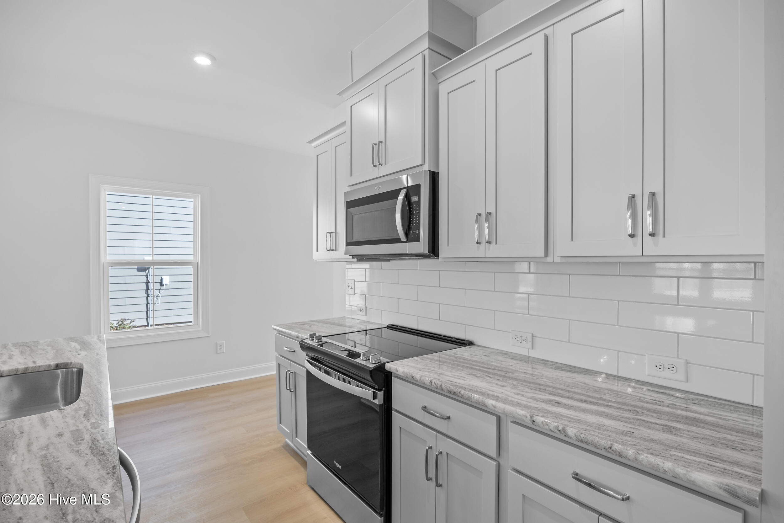 4008 Smoked Maple Drive 62