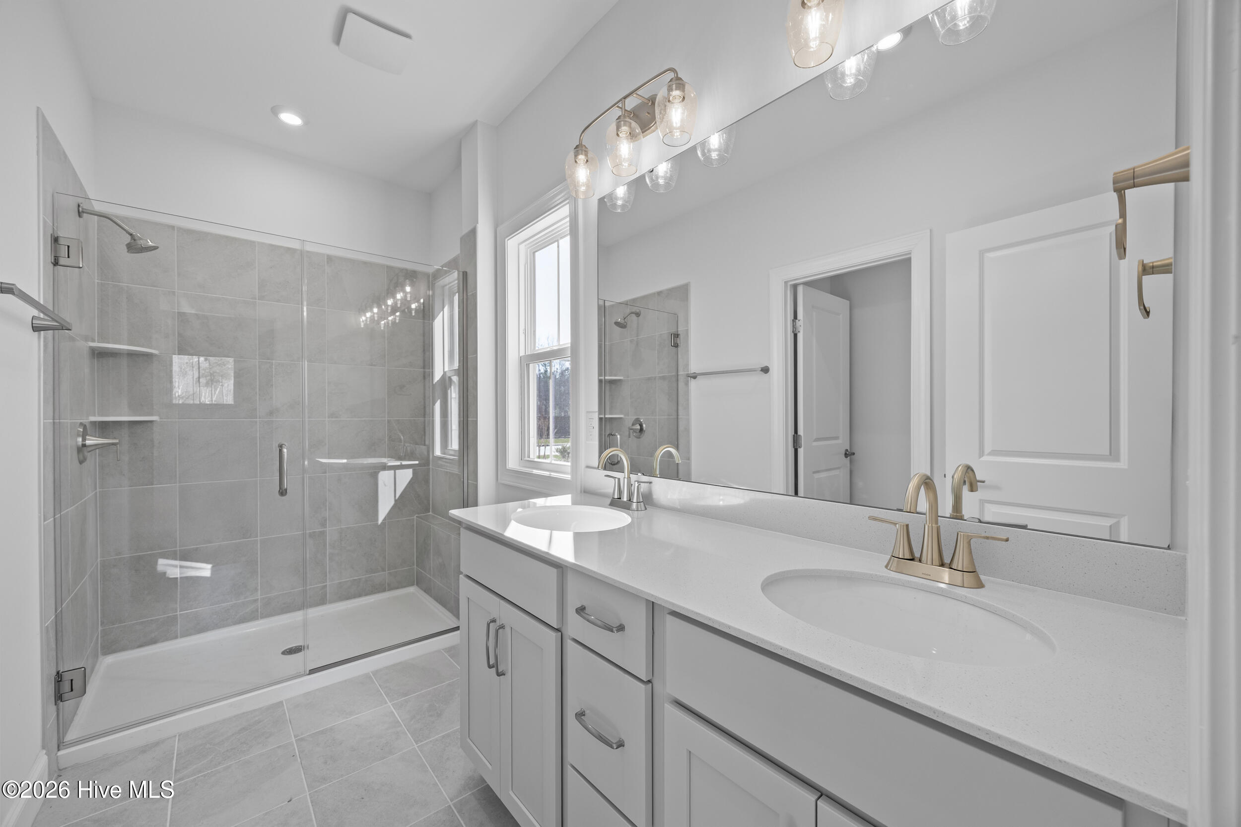 4008 Smoked Maple Drive 62