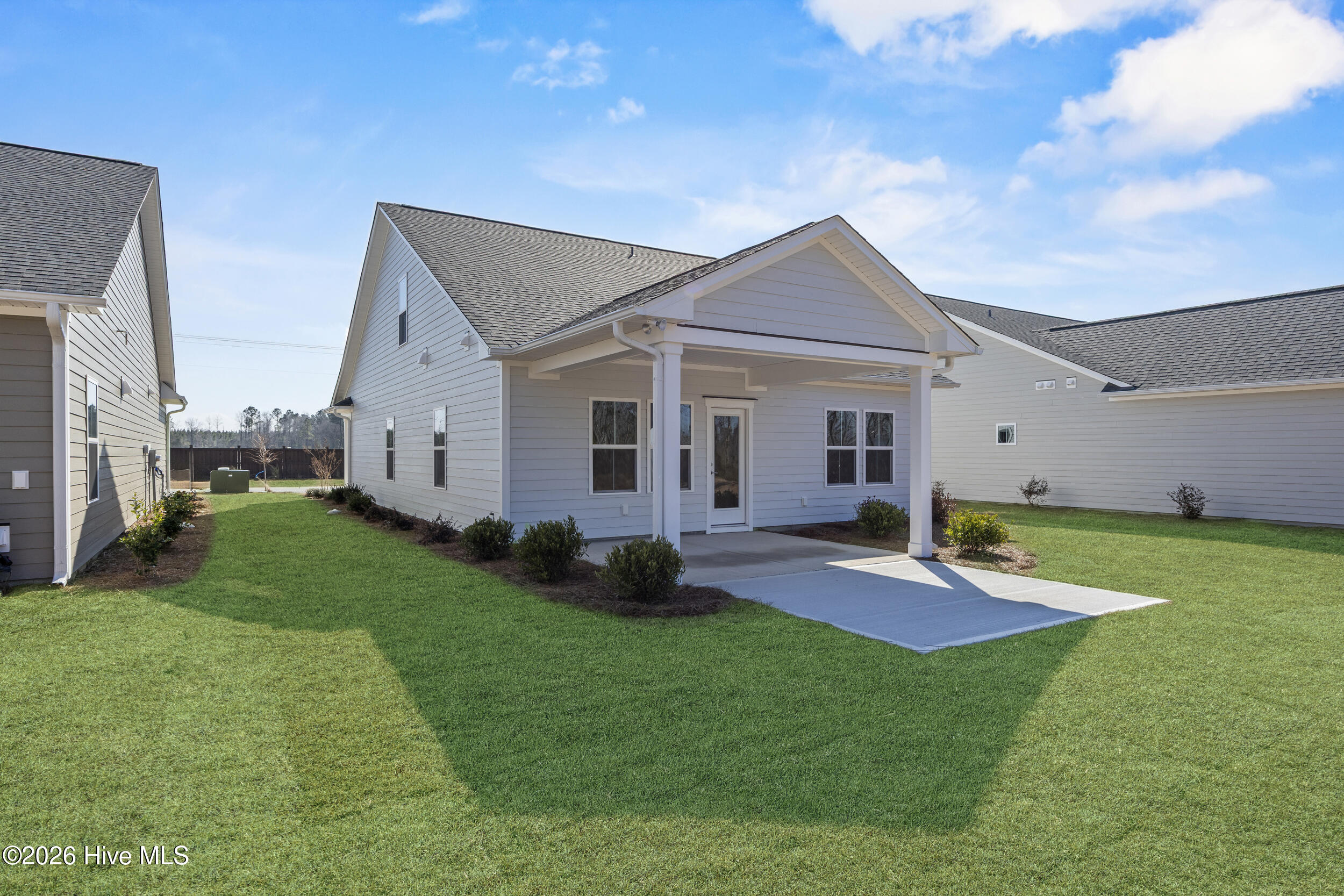 4008 Smoked Maple Drive 62