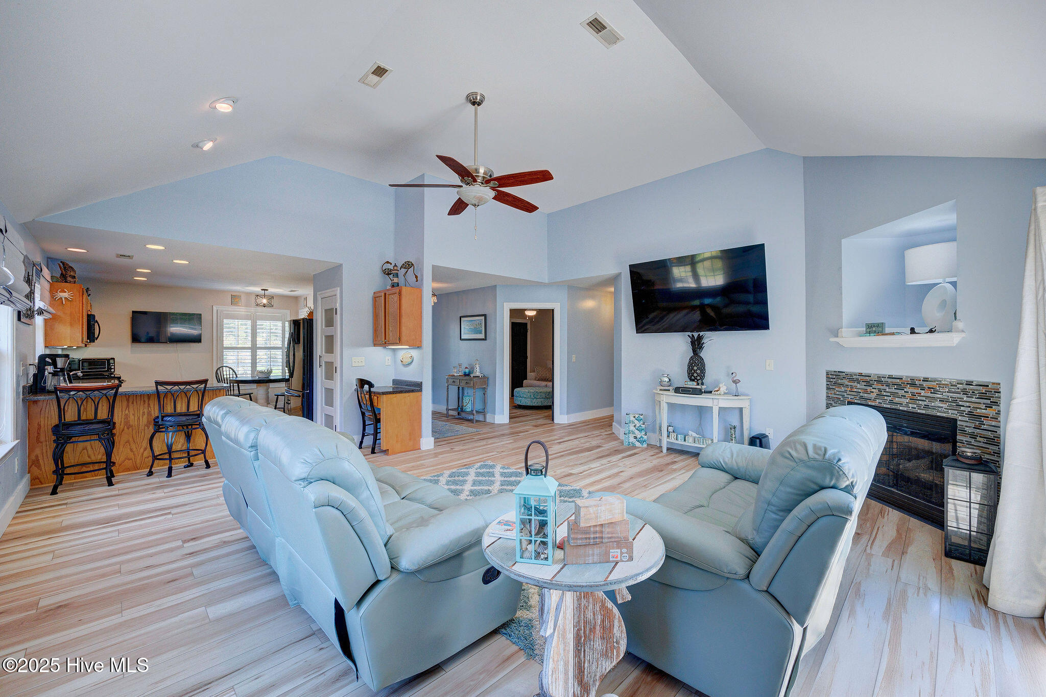 218 Rouen Court