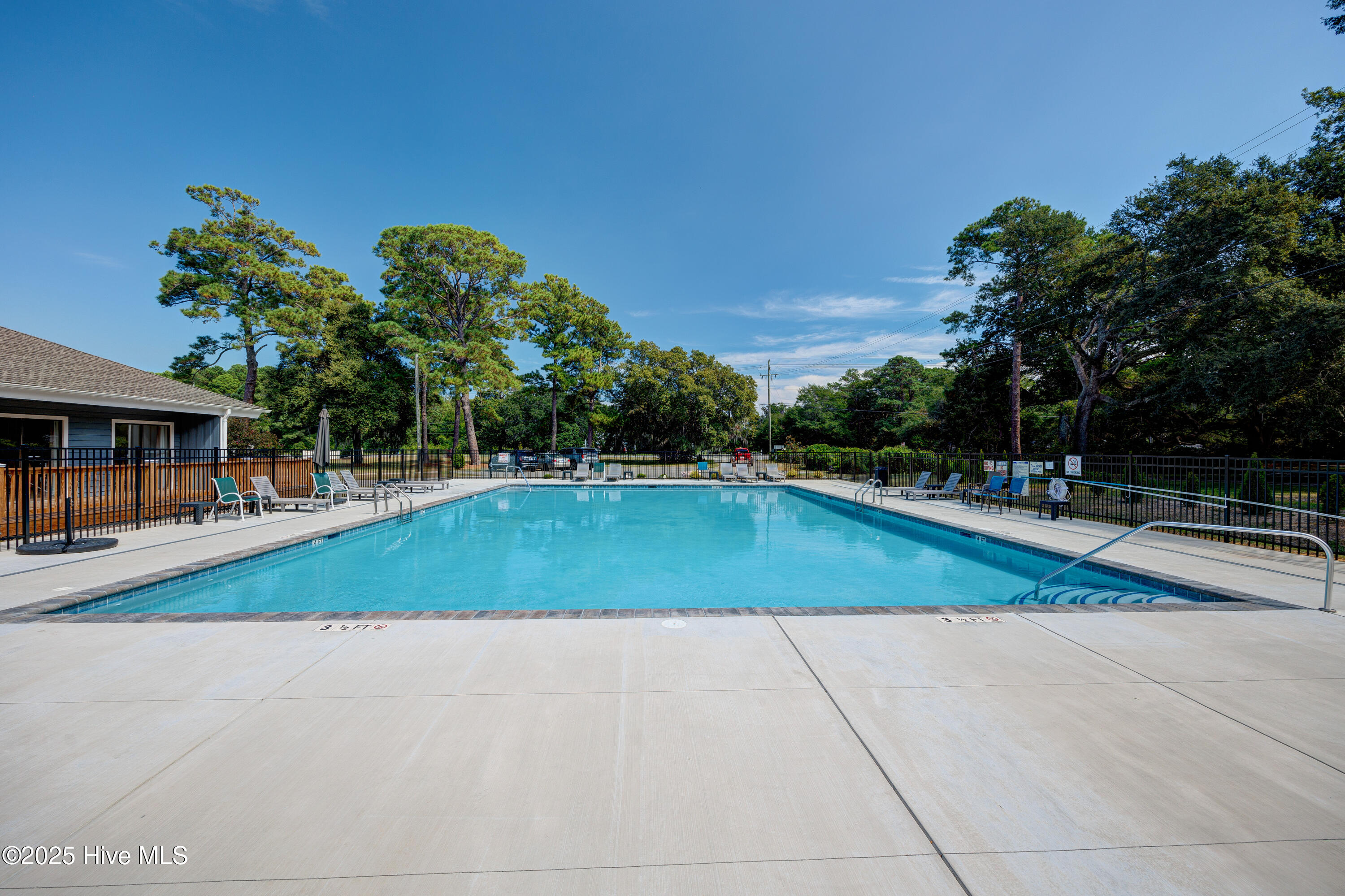 218 Rouen Court